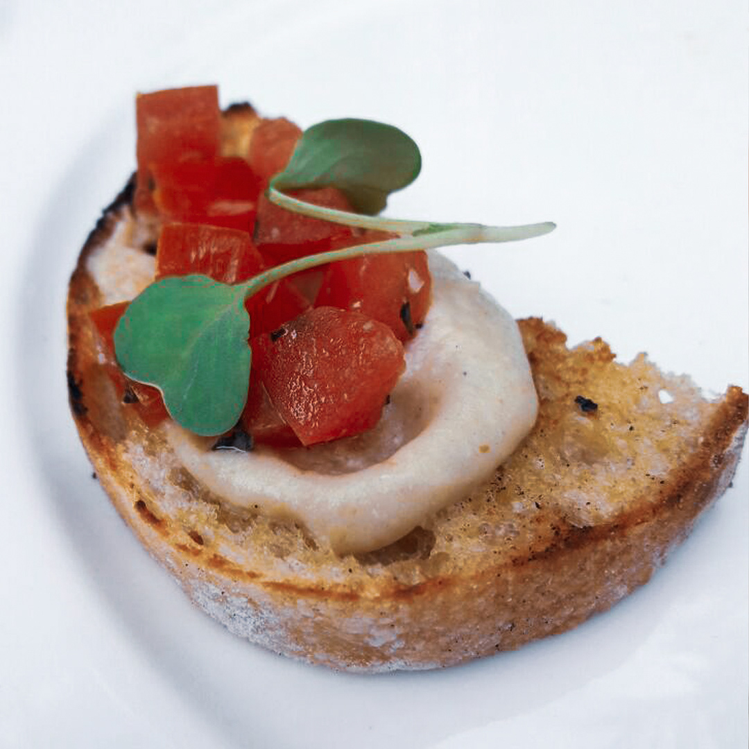Montadito de Berenjenas y Tomate