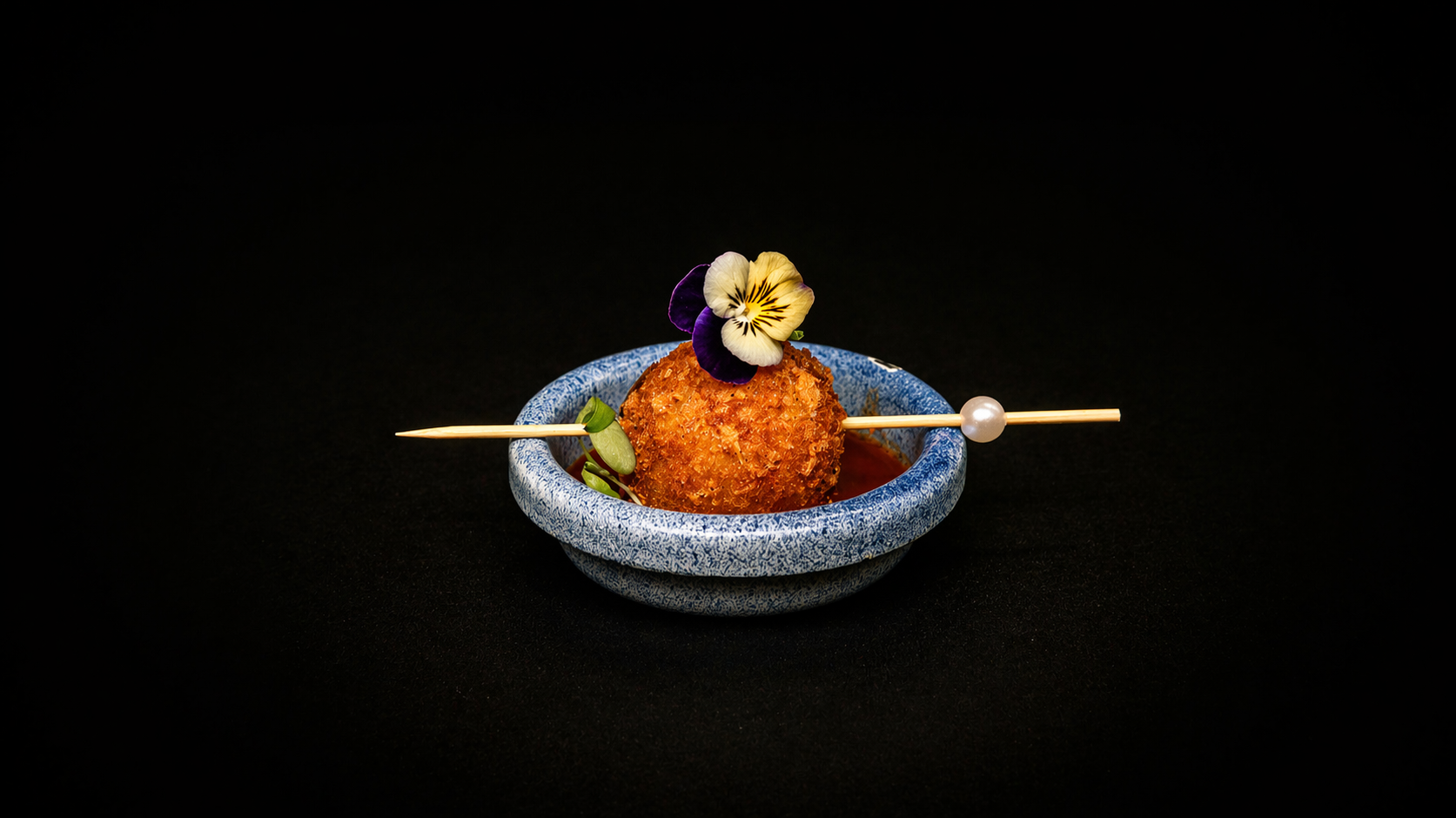 Buñuelo de Yuca con Mermelada de Tomates