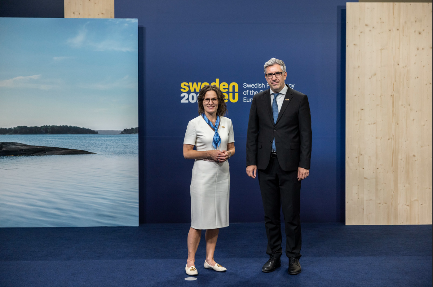 Visuell kommunikation för Sveriges ordförandeskapet i EU 2023 av Roth Design Studio