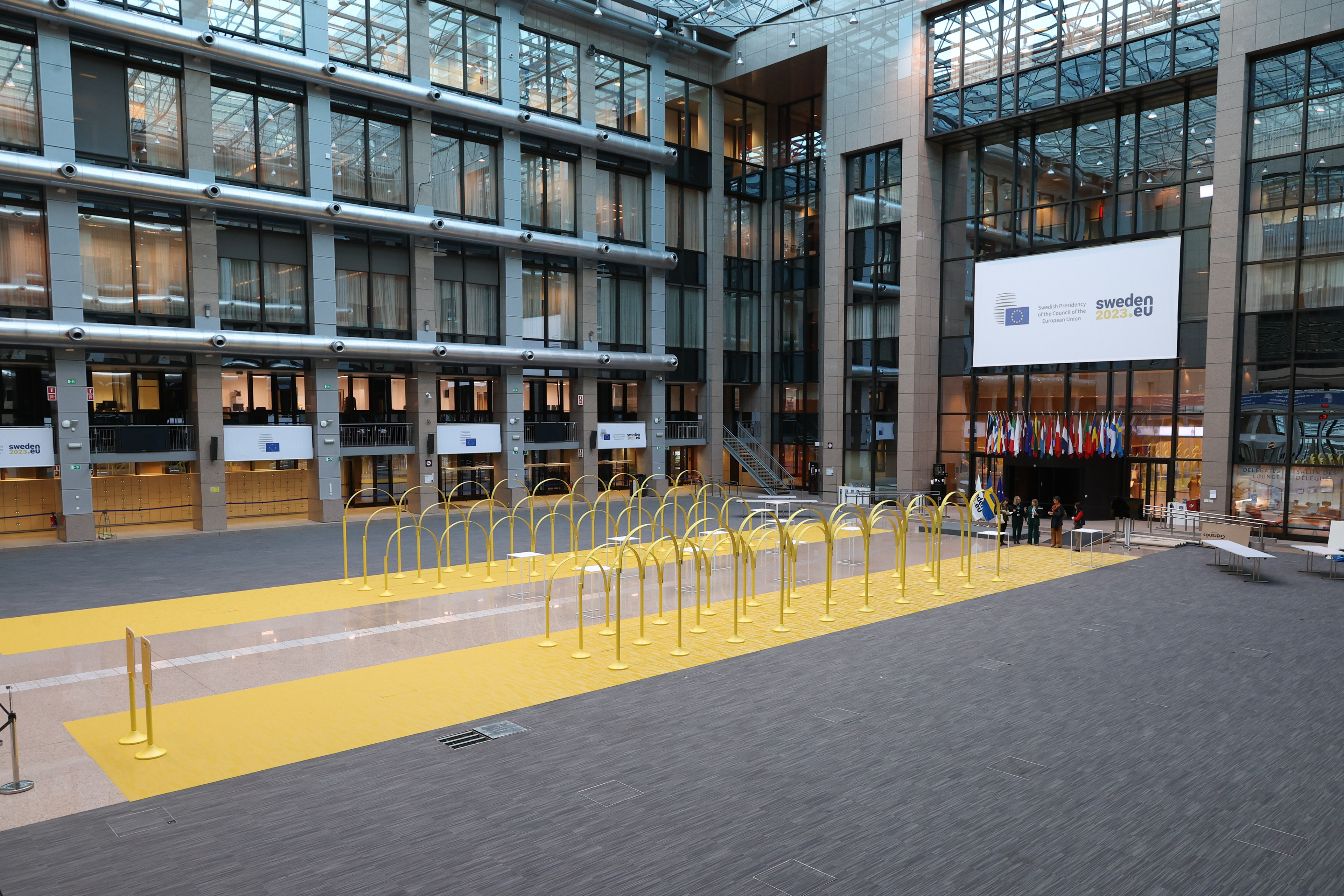 Visuell kommunikation för Sveriges ordförandeskapet i EU 2023 av Roth Design Studio