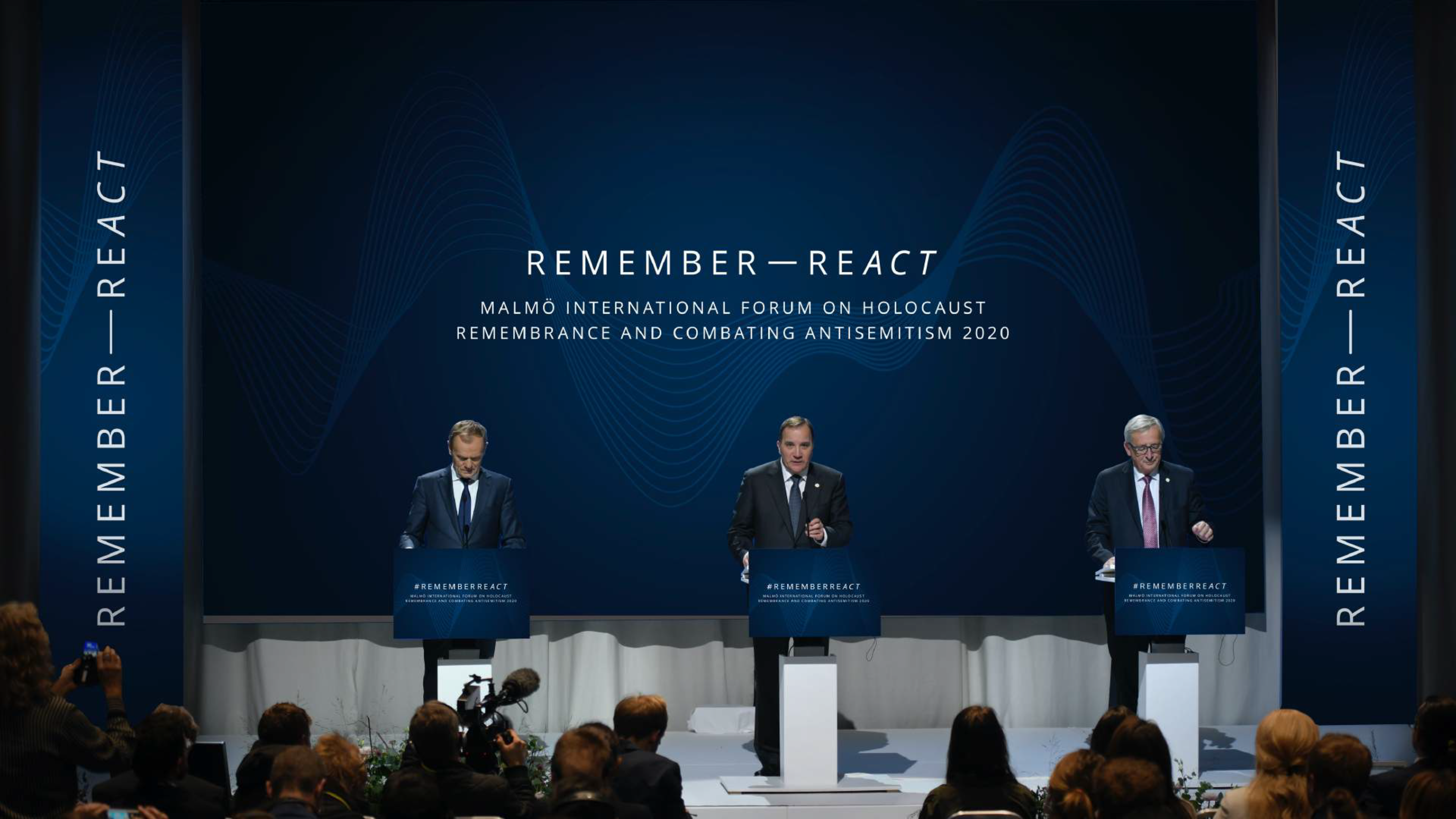 Visuell kommunikation för konferens Remember React av Roth Design Studio