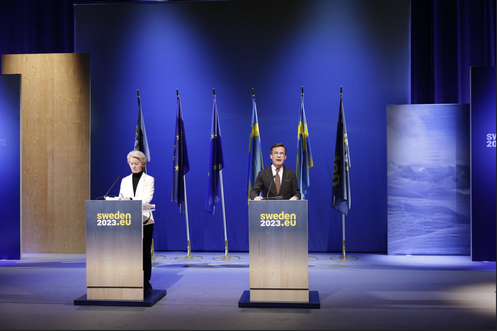 Visuell kommunikation för Sveriges ordförandeskapet i EU 2023 av Roth Design Studio