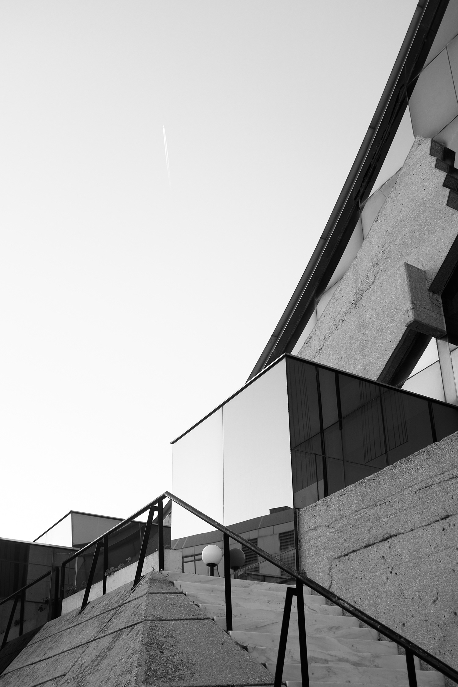 "Labyrinthos" Athenian building -A subjective view- Name of this building is maybe not "Labyrinthos" but I found it matches the concept. b&w with Fujix100s