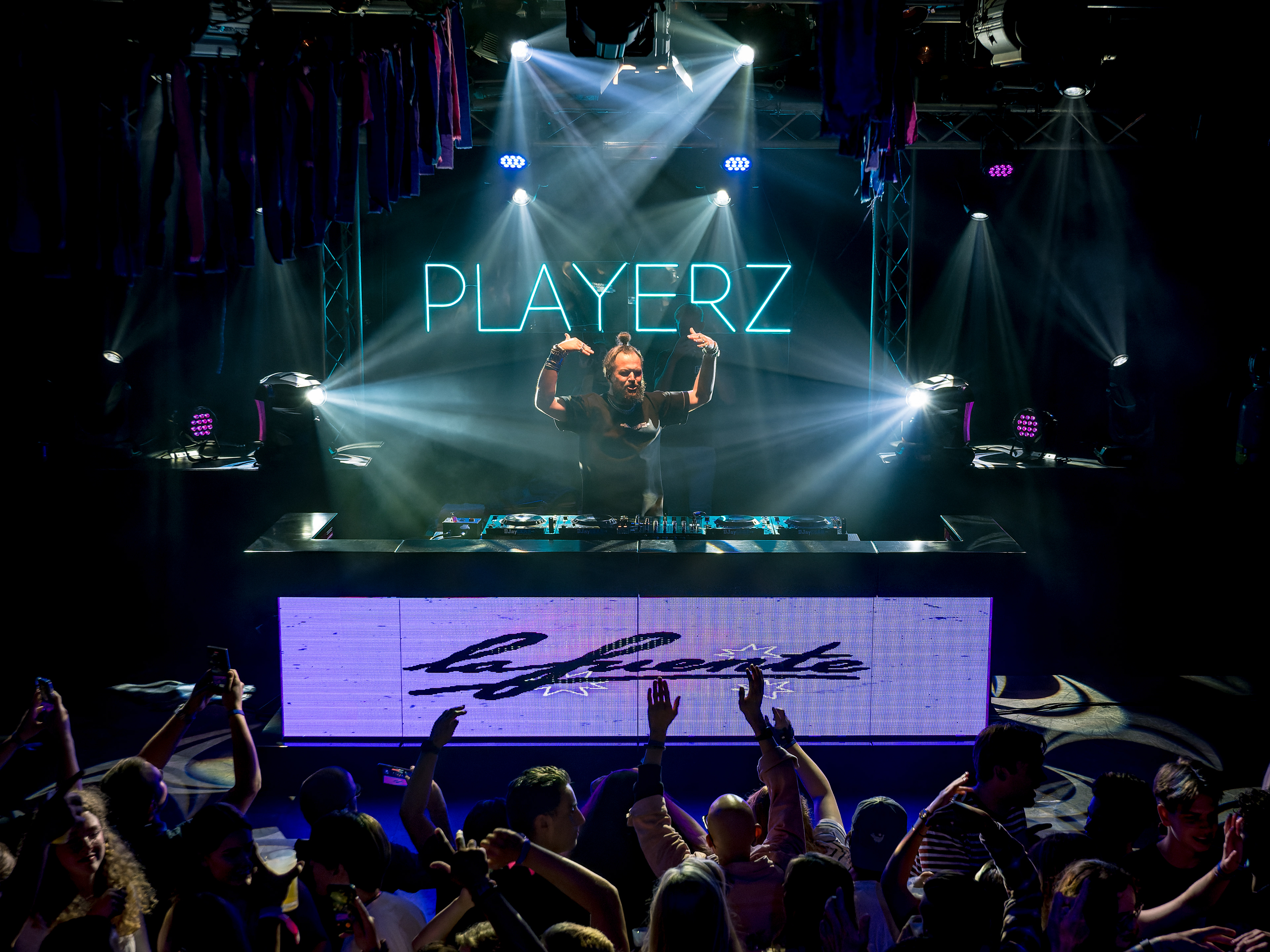 La Fuente at Playerz