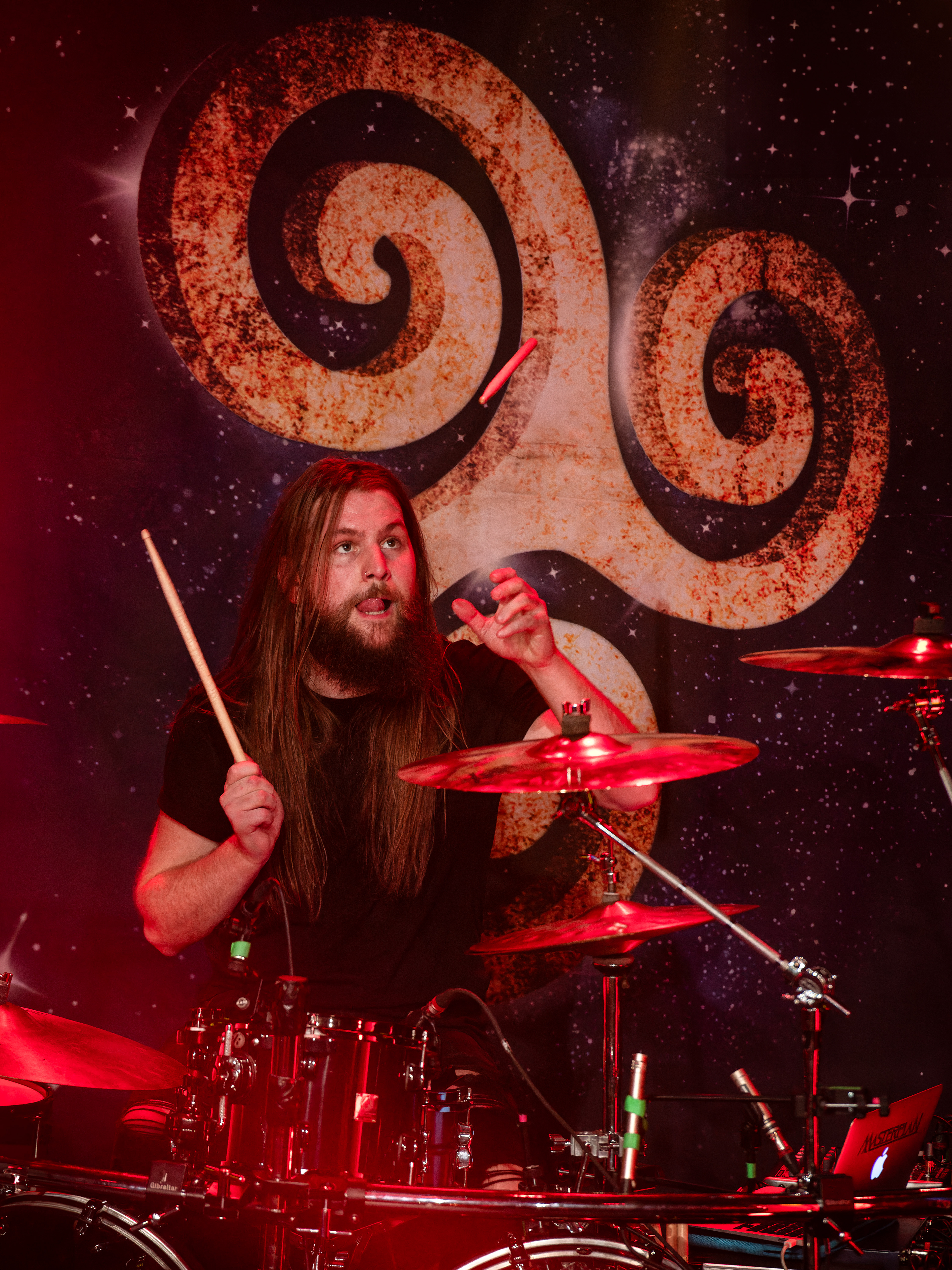 Efraim Larsson's flying drumstick - Masterplan