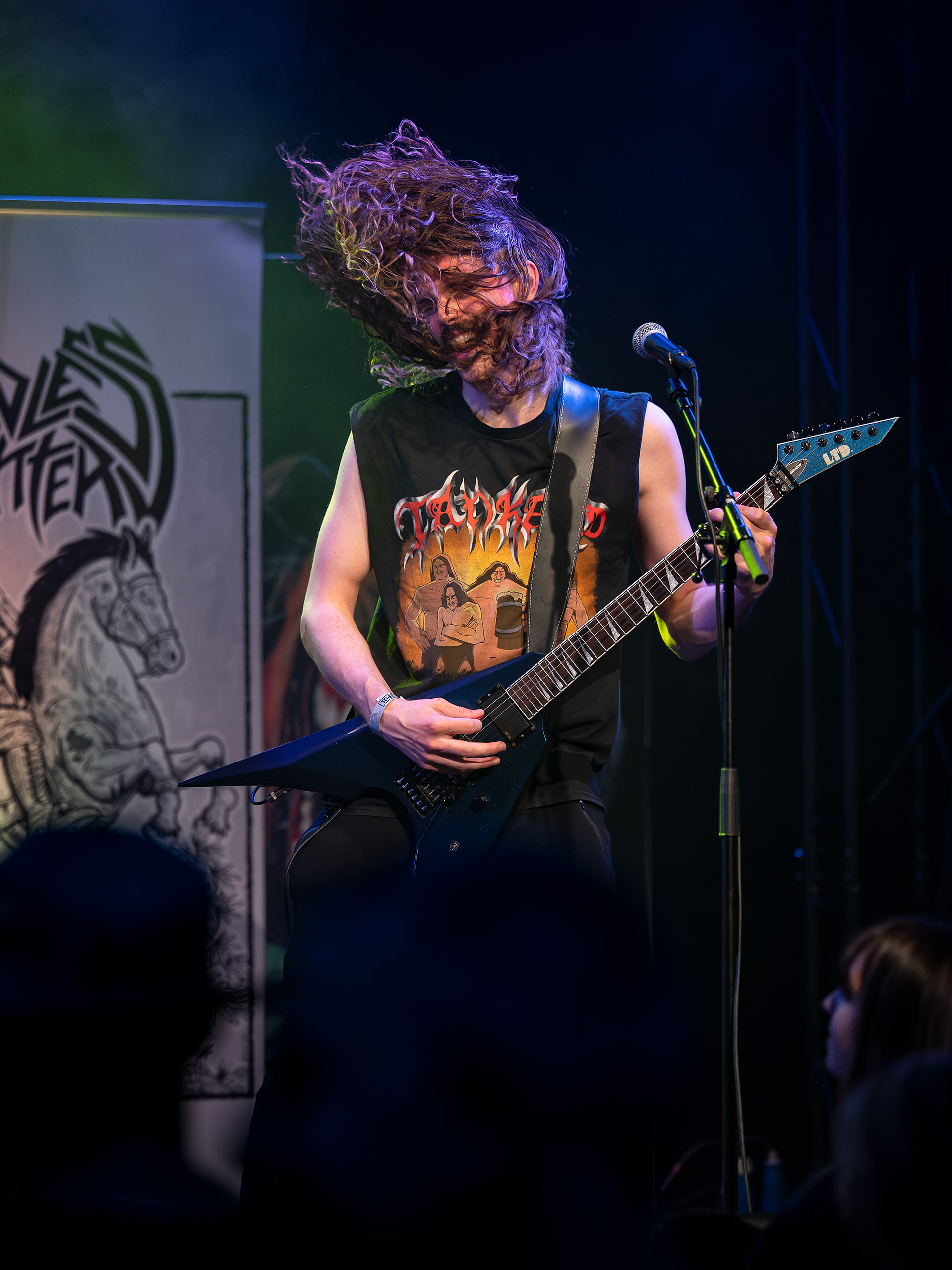 Mark Hendriks - Headless Hunter