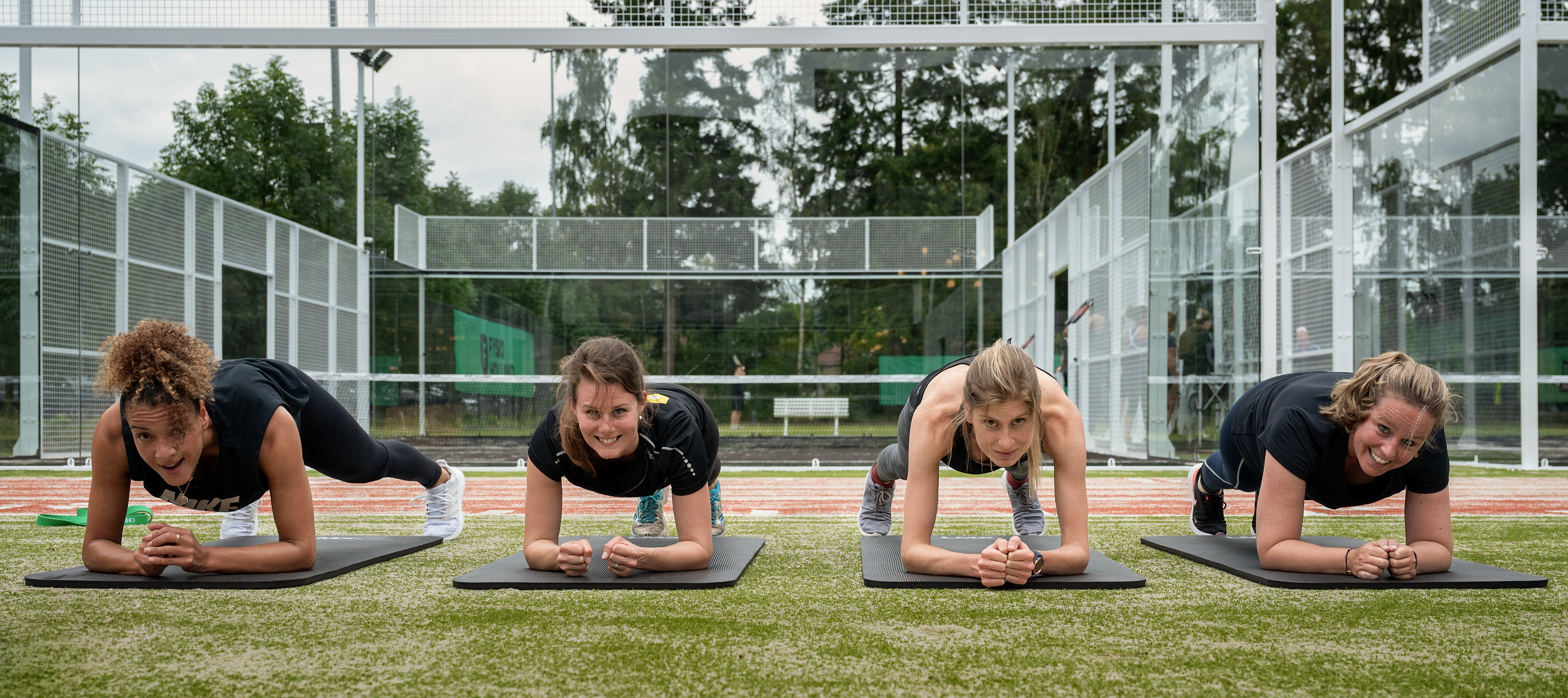 Club Pellikaan Apeldoorn opening The Field