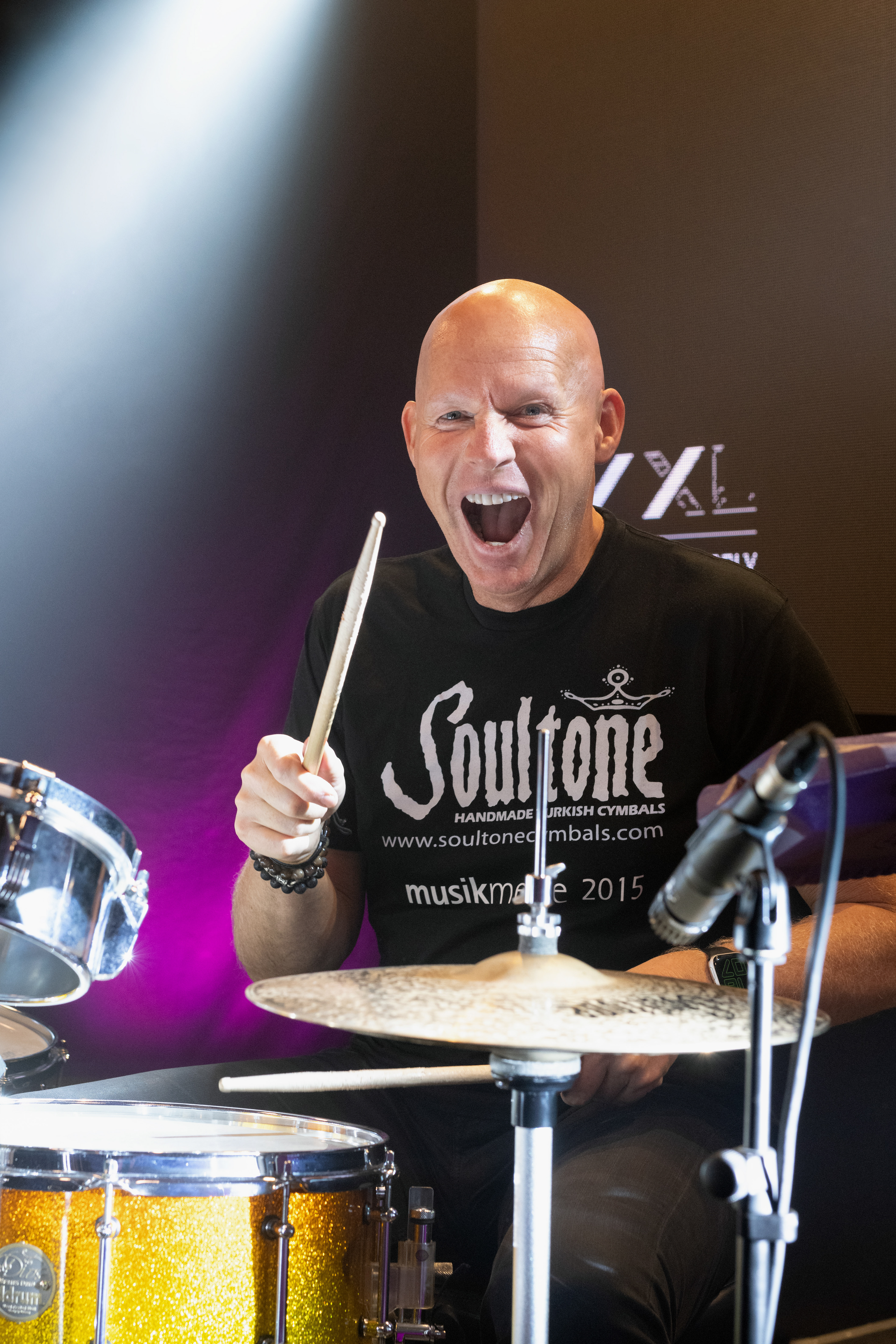 Ronald van den Enk promo endorsement photos