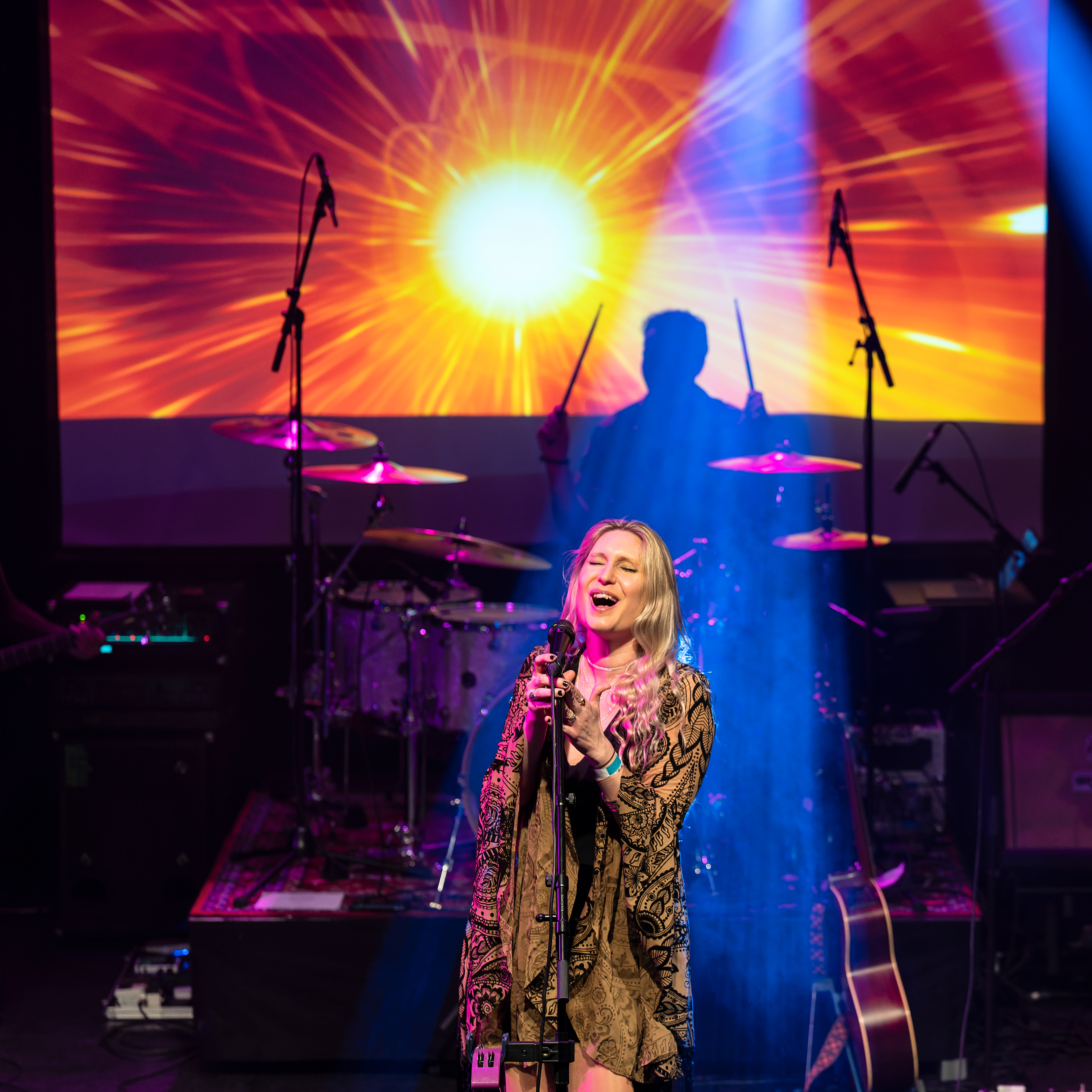 Olivia Sparnenn-Josh - Mostly Autumn