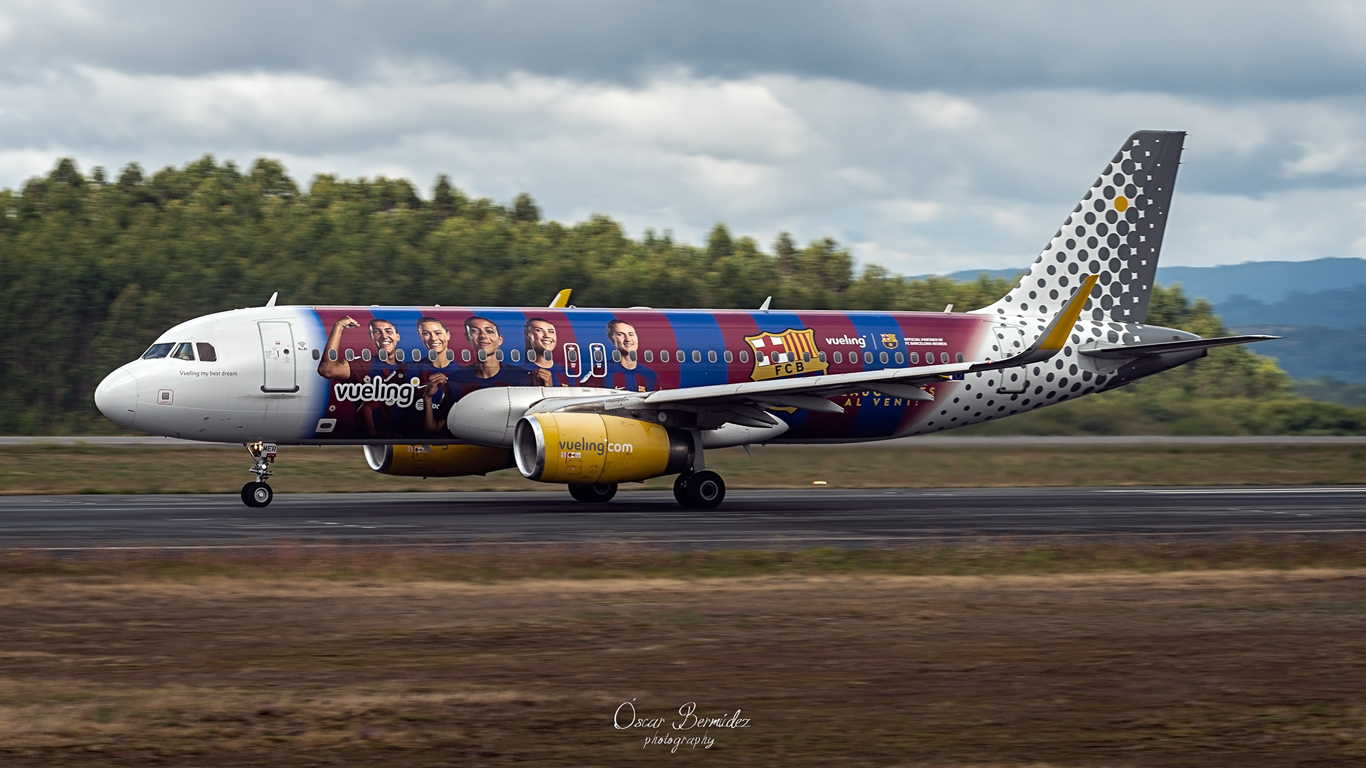 EC-MER | Airbus A320-232 | Vueling (FC. Barcelona Femenino Livery)
