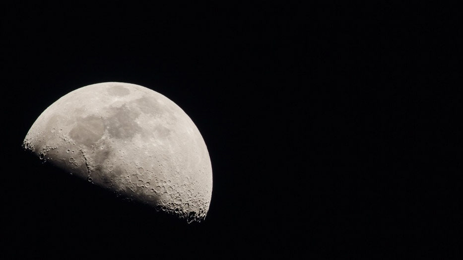 ''kruger moon - waxing gibbous''
