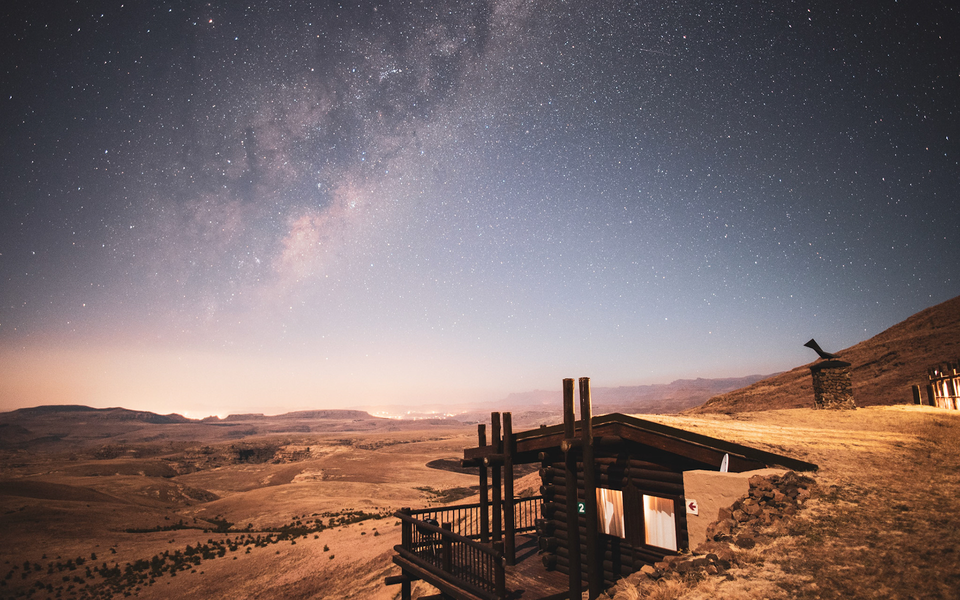 "Highlands Retreat Milky"