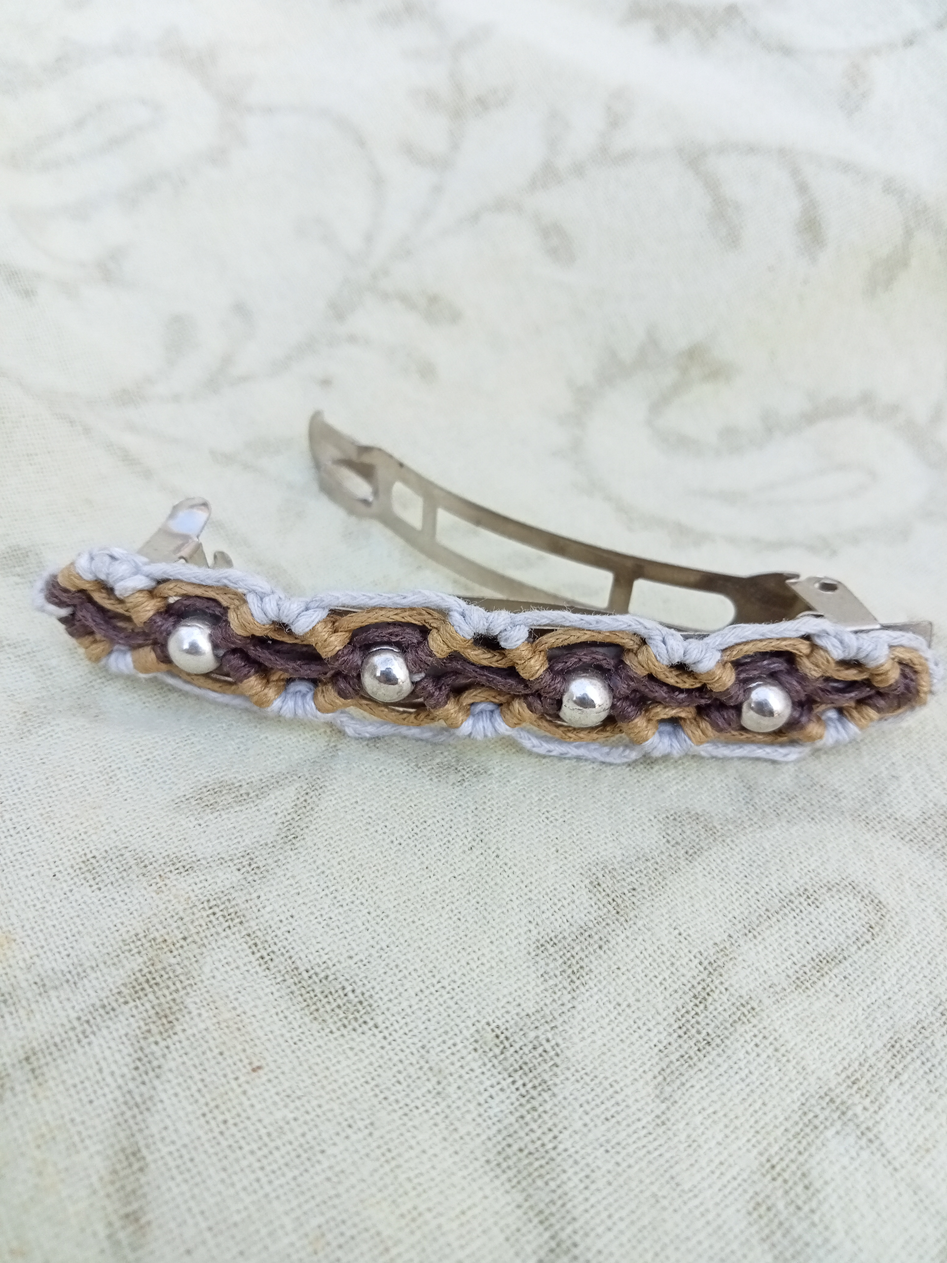 Macrame hairclip - brown/grey