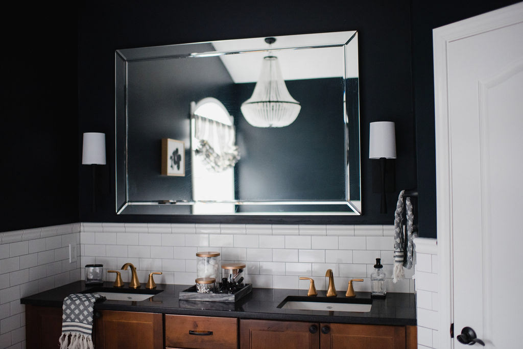 Black & White Primary Bathroom