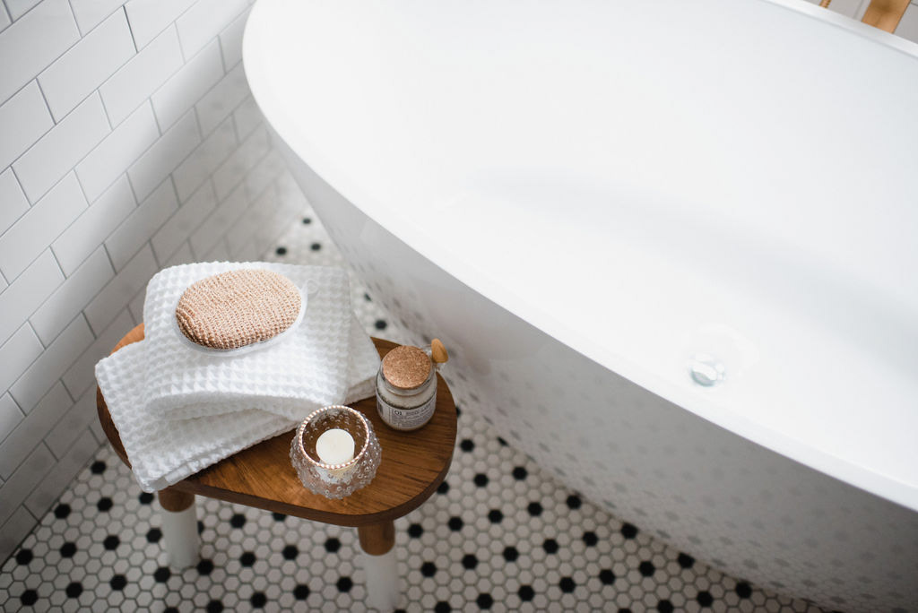 Black & White Primary Bathroom