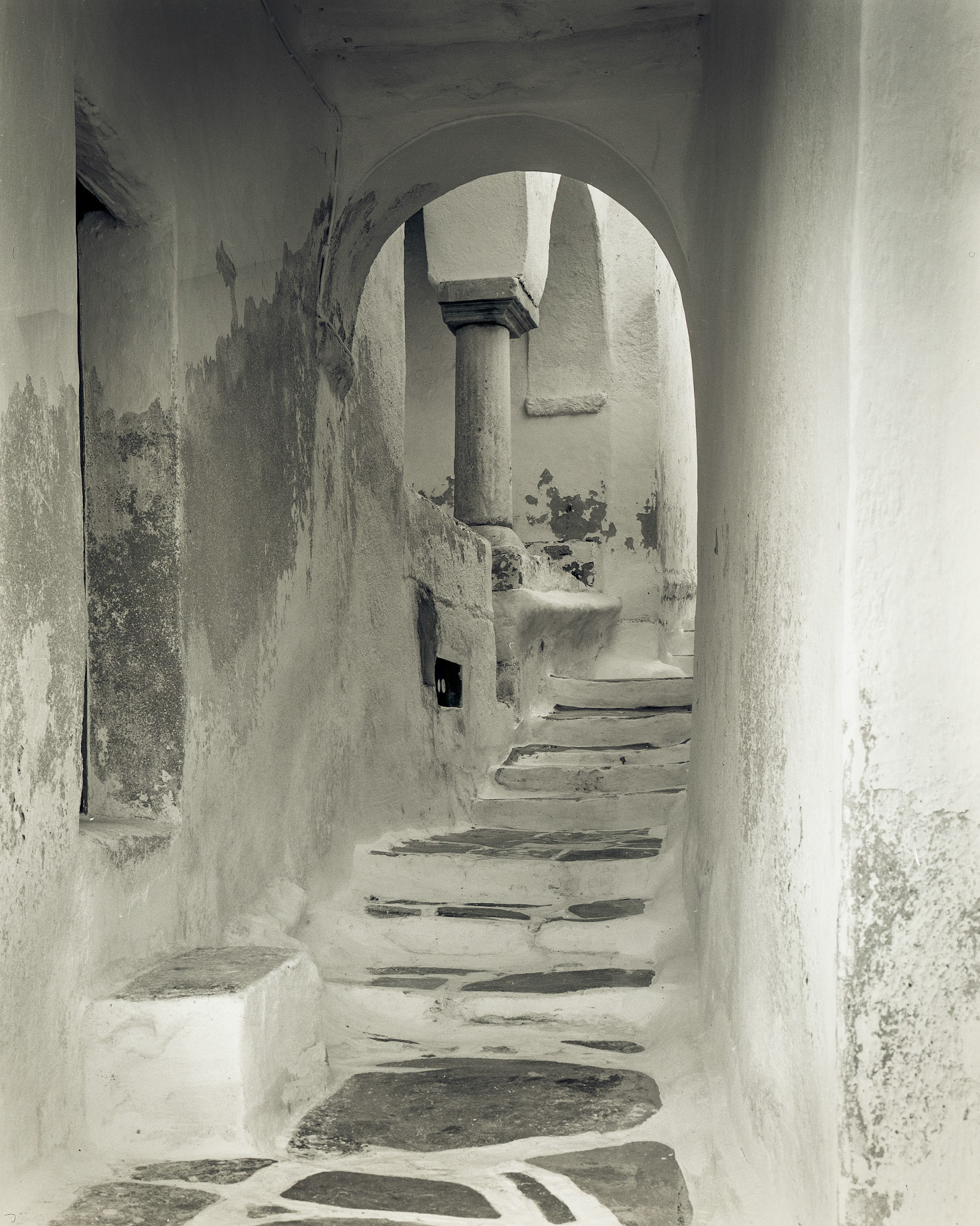 Arch & Pillar. Kastro, Sifnos.