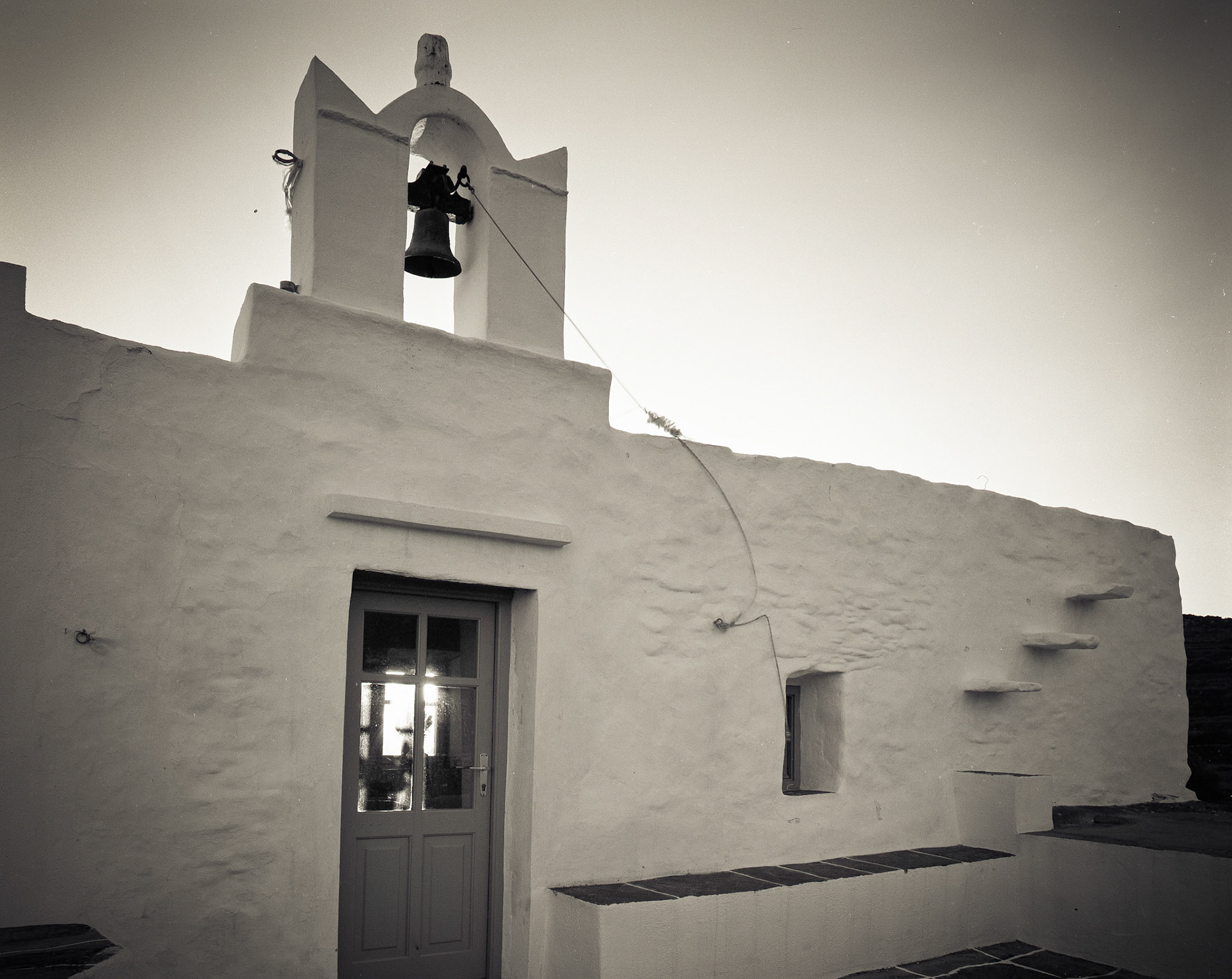 Agios Dimitrios Chapel on the way to Agios Symion. Between Artemonas and Kamares.
