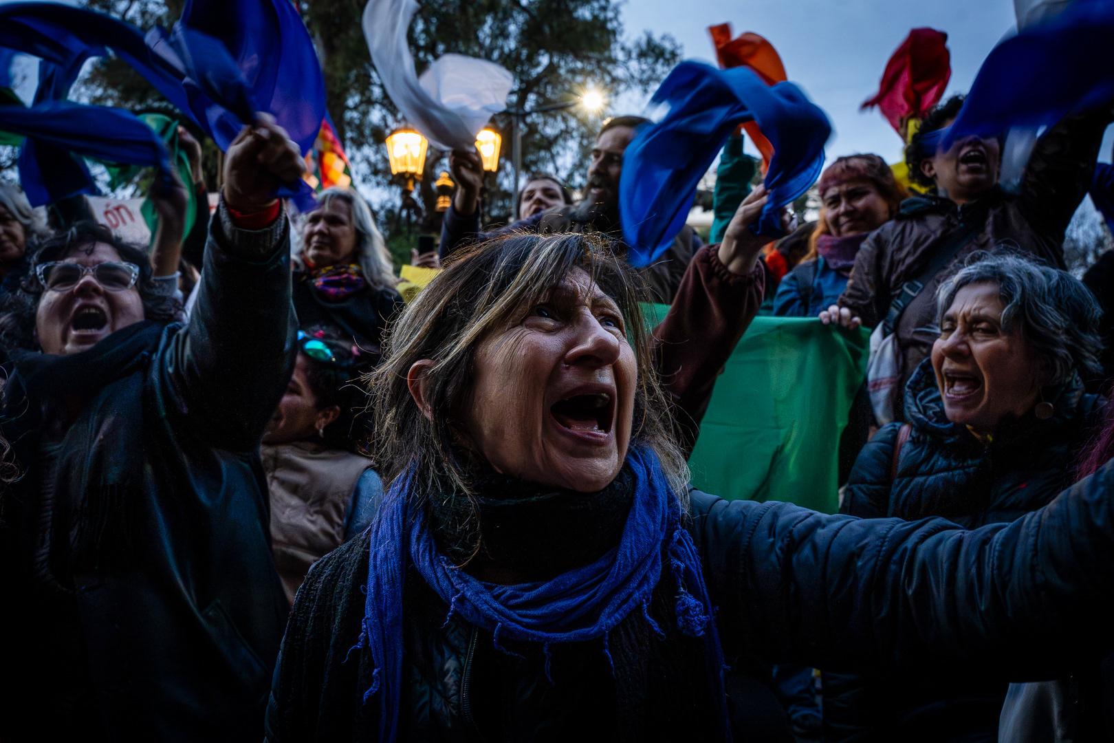 Chained to the courts, on hunger strike, the Malón for peace camps in its eighth day in Buenos Aires until the end of the reform that denies their rights, their lands, their history, in Buenos Aires, Argentina, on August 9, 2023. PHOTO/Santi Oroz.
