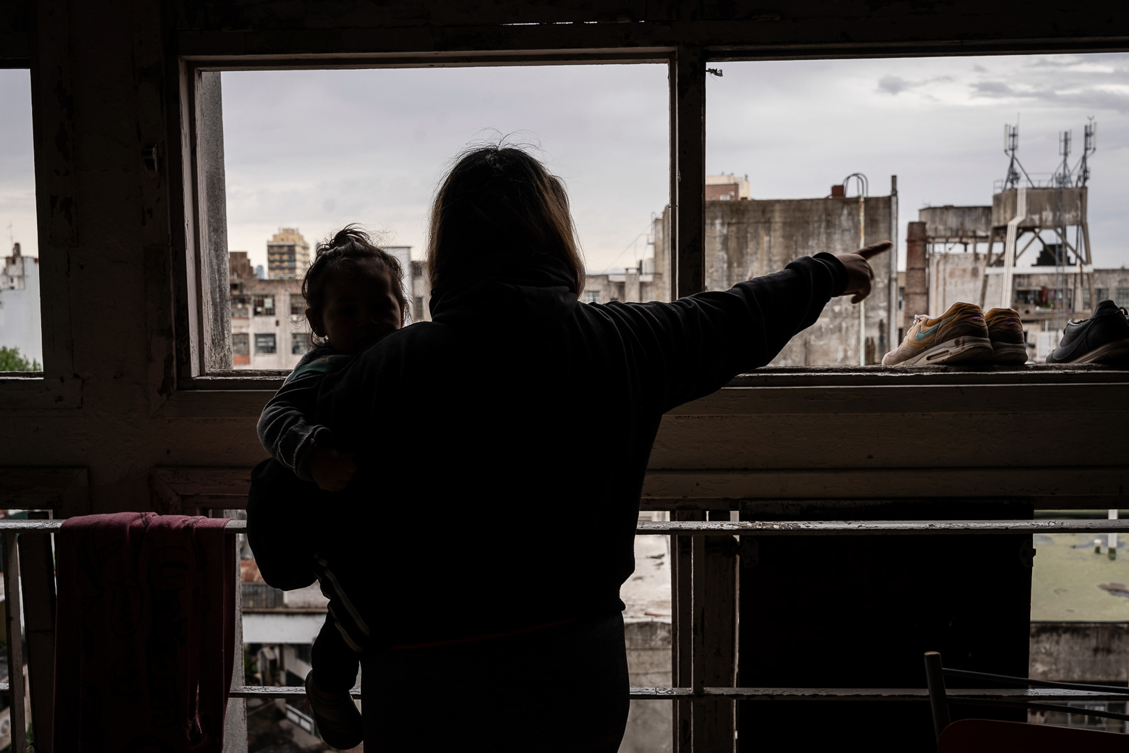 One hundred and seven families live in the building located at 140 Santa Cruz Street in the Parque Patricios neighborhood and are at risk of being evicted from their homes. In Buenos Aires, Argentina, on October 30, 2023. PHOTO/Santi Oroz.