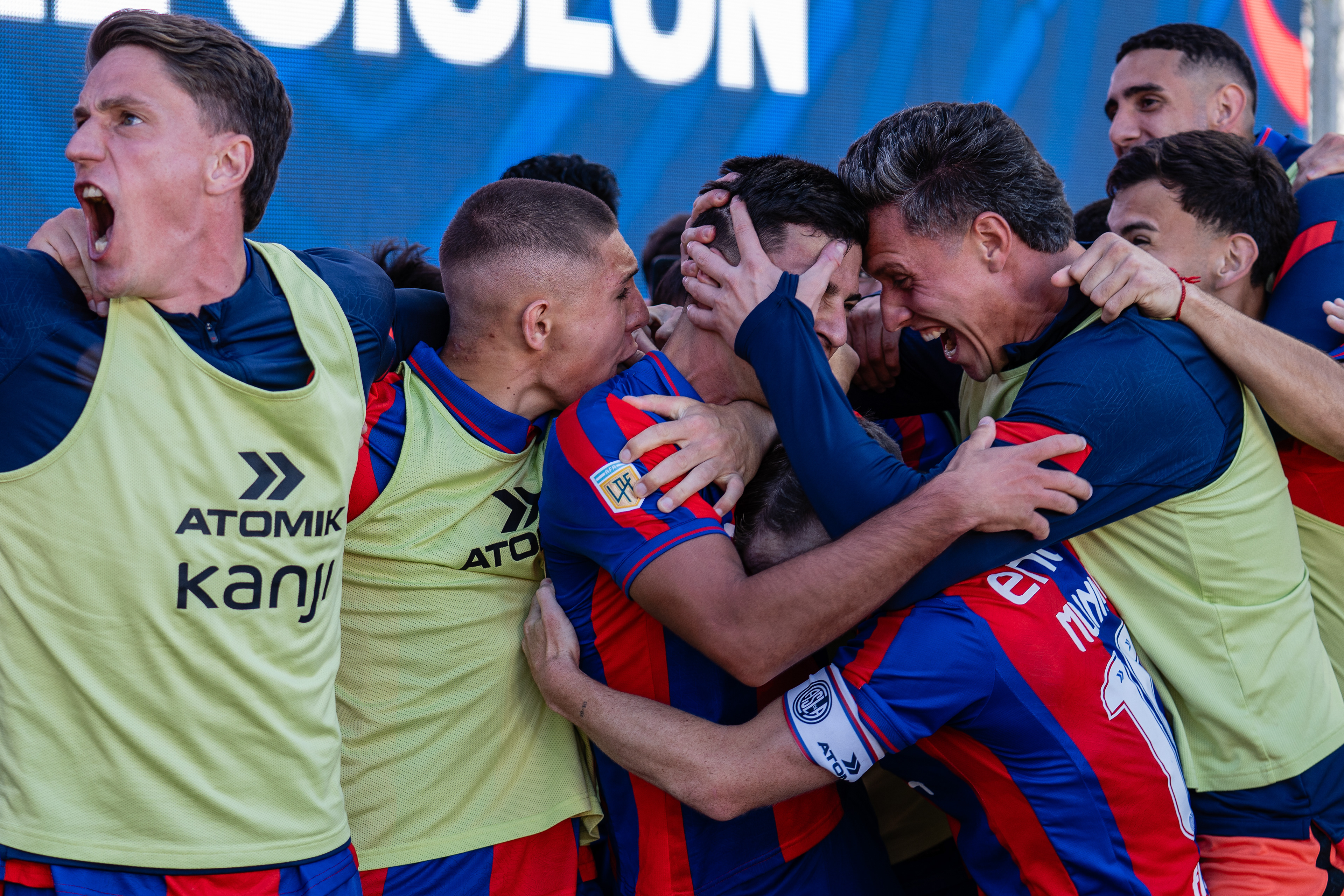San Lorenzo defeated Tigre by 2 goals to 1 in the round of 16 of the Torneo Apertura 2025 of the Argentine Professional Soccer League in Buenos Aires, Argentina, on May 10, 2025. PHOTO/Santi Oroz.