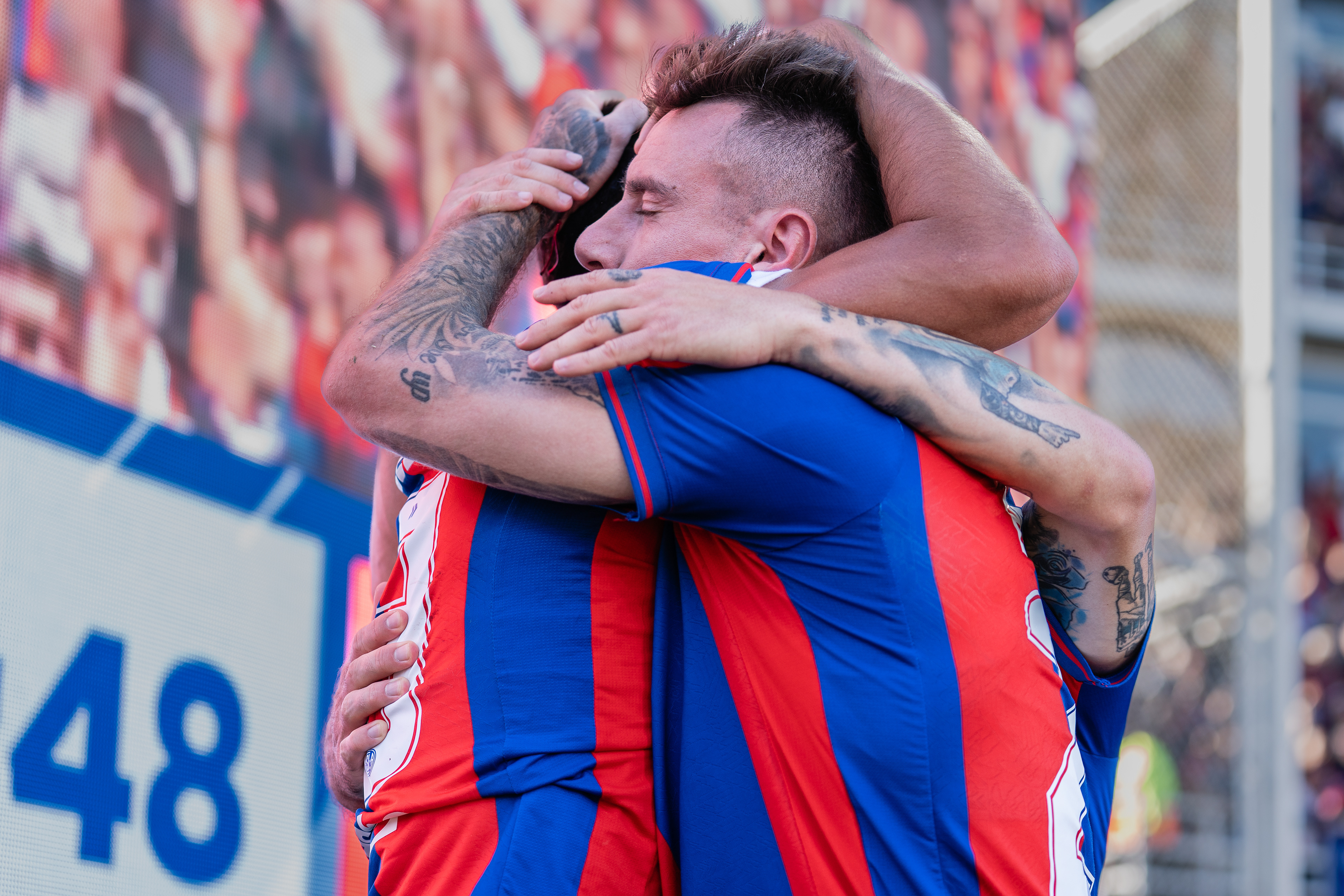 San Lorenzo defeated Tigre by 2 goals to 1 in the round of 16 of the Torneo Apertura 2025 of the Argentine Professional Soccer League in Buenos Aires, Argentina, on May 10, 2025. PHOTO/Santi Oroz.