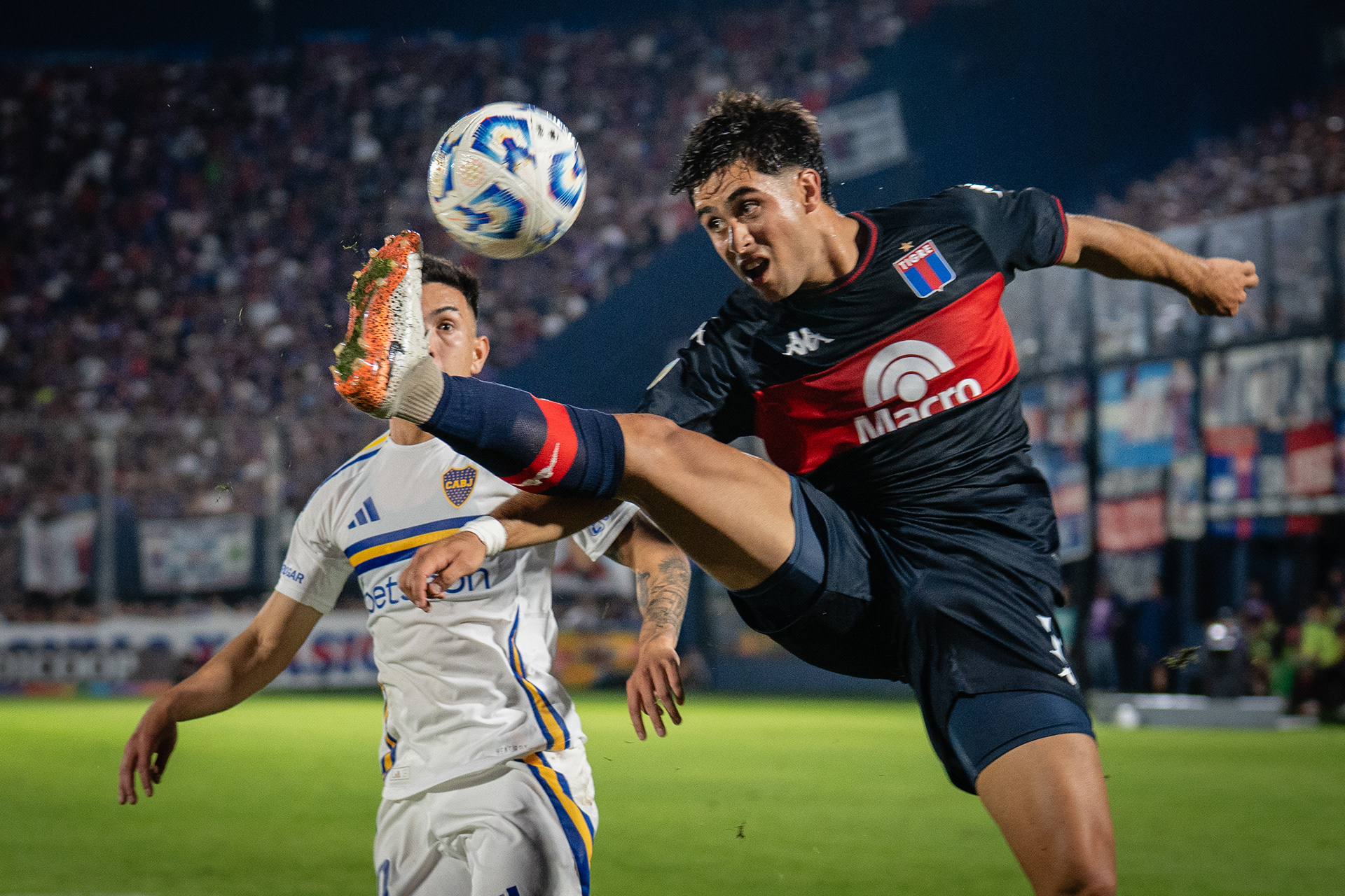 Tigre 1 - 1 Boca for the last date of the First Phase of the Apertura 2025 Tournament of the Argentine Professional Soccer League. PHOTO/Santi Oroz