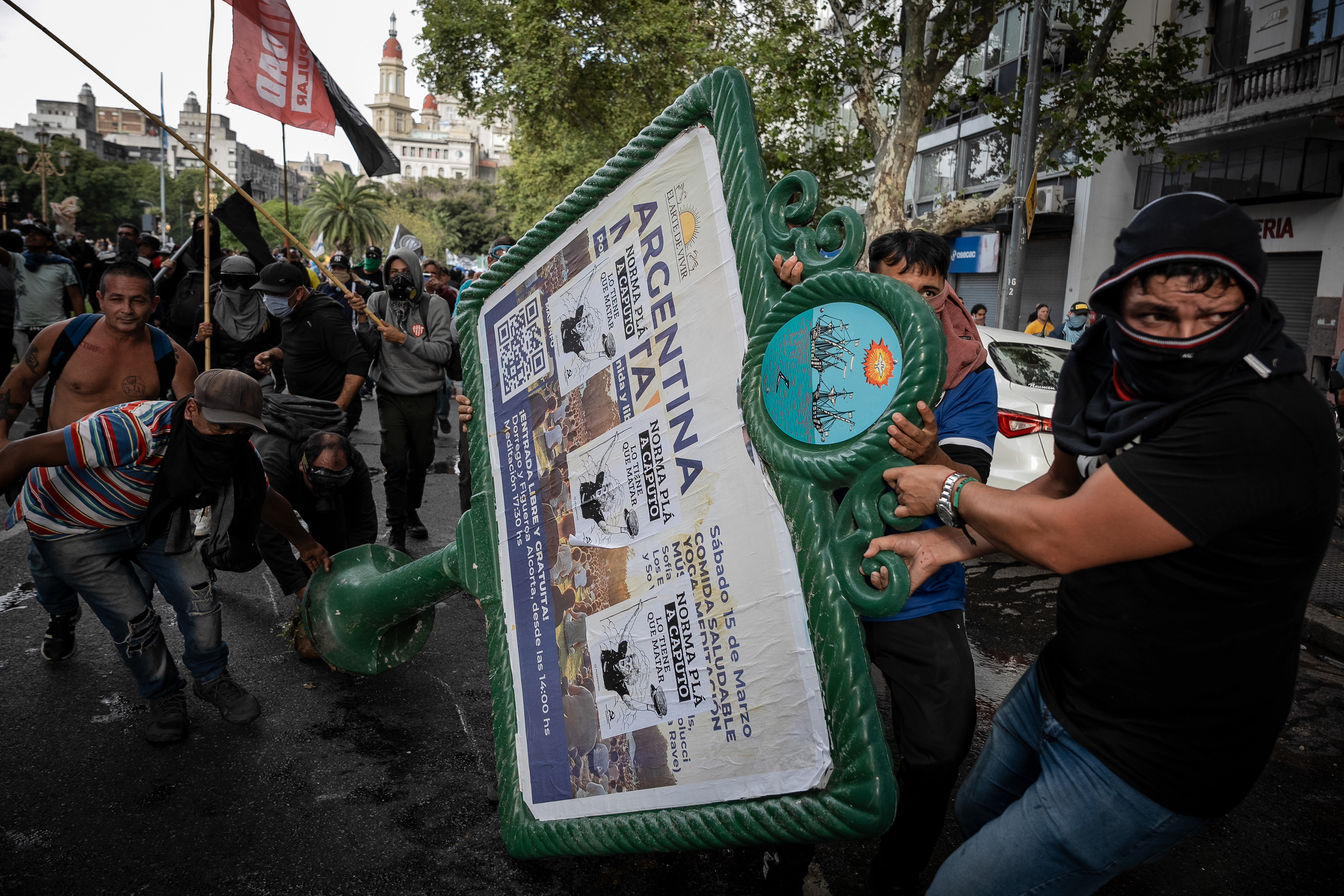 Mobilization in defense of retirees, in Buenos Aires, Argentina, on March 12, 2025. PHOTO/Santi Oroz.