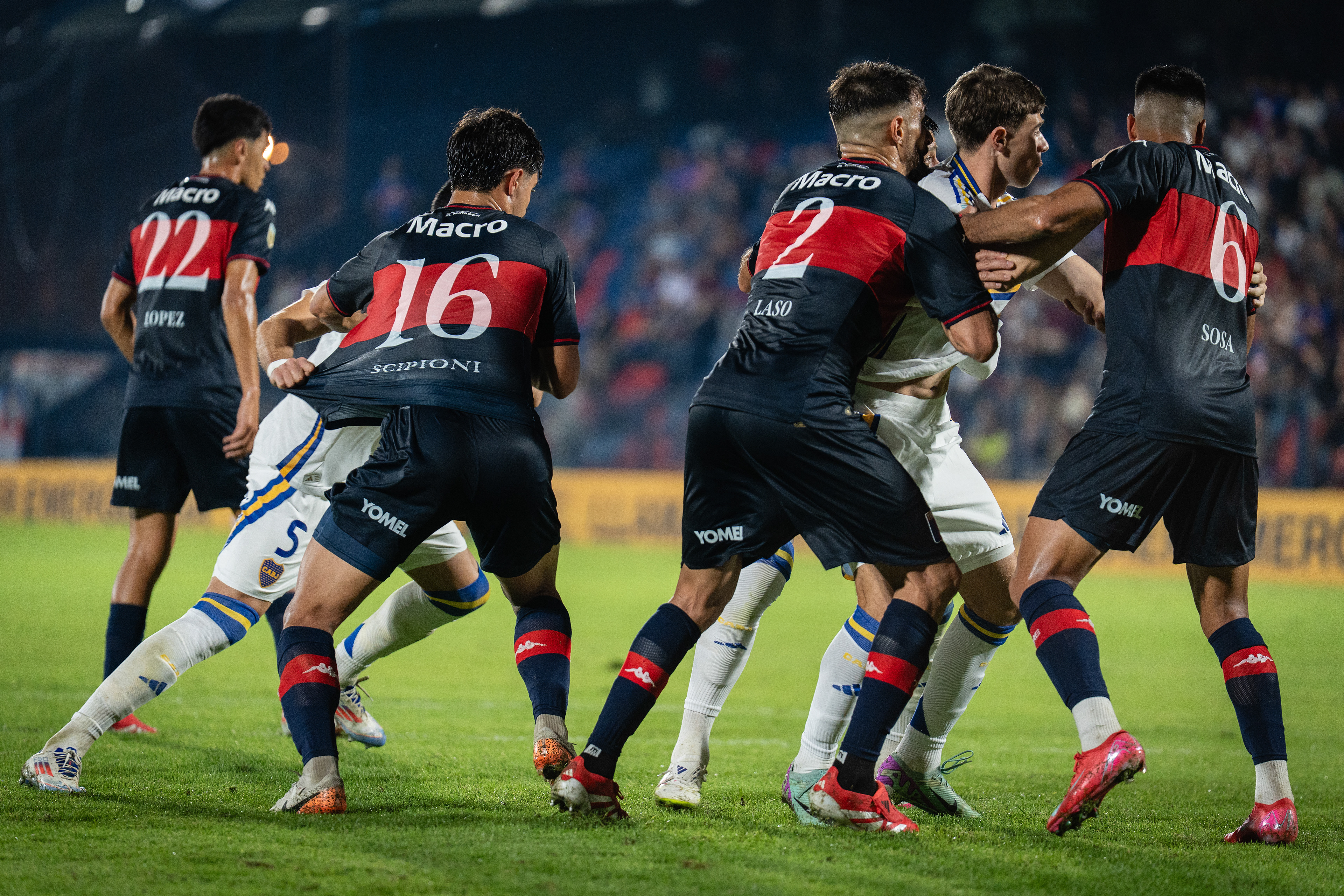 Tigre 1 - 1 Boca for the last date of the First Phase of the Apertura 2025 Tournament of the Argentine Professional Soccer League. PHOTO/Santi Oroz