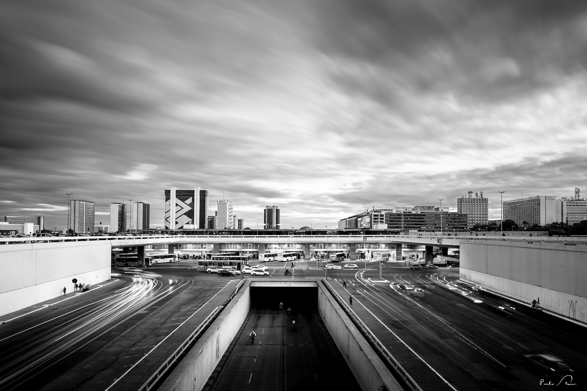 Dia e Noite - Rodoviária P&B