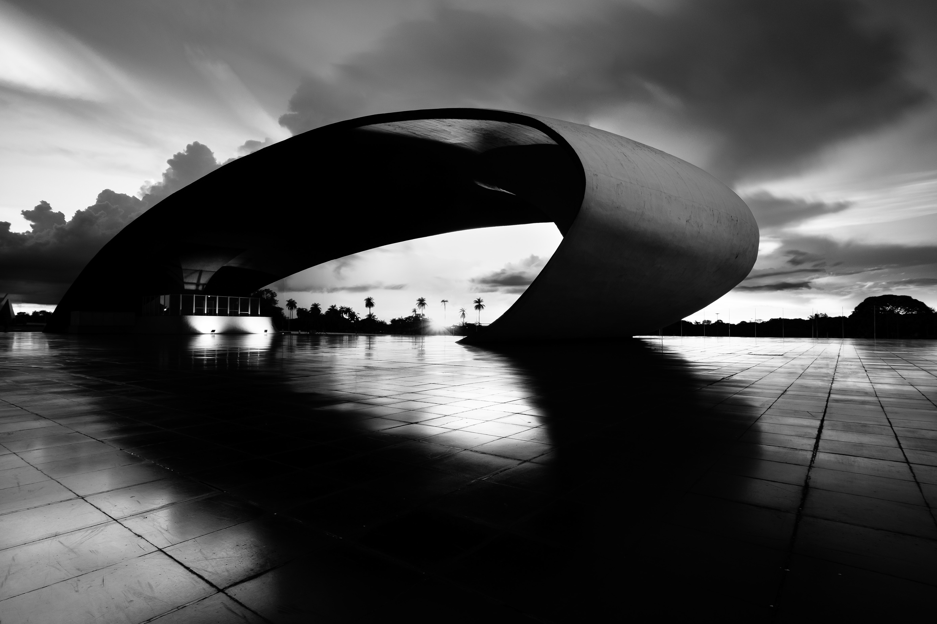 Por do Sol Perfeito P&B