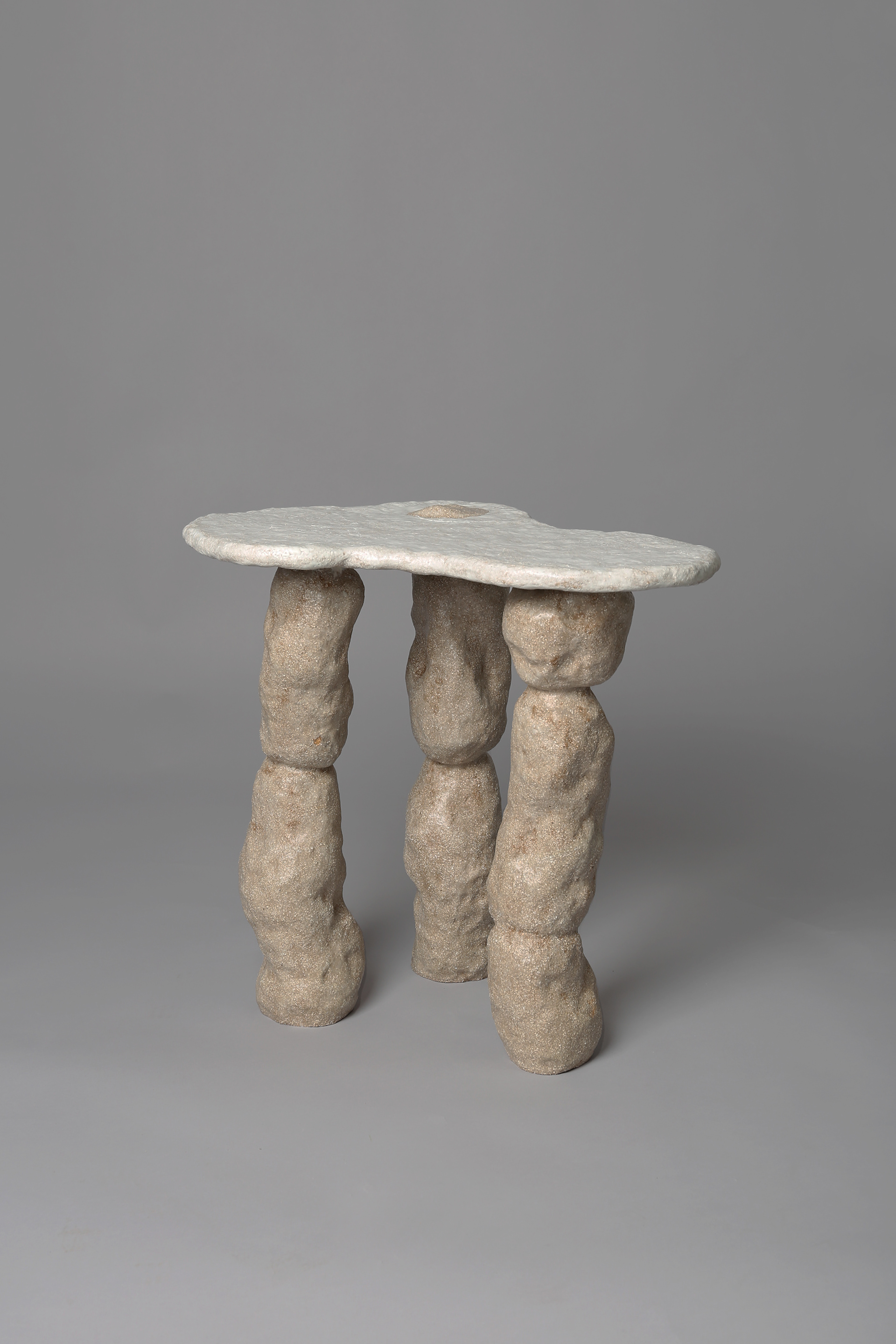 고인돌 (dolmen) 2022 stone ware, glazed ceramic 49x35x47cm
