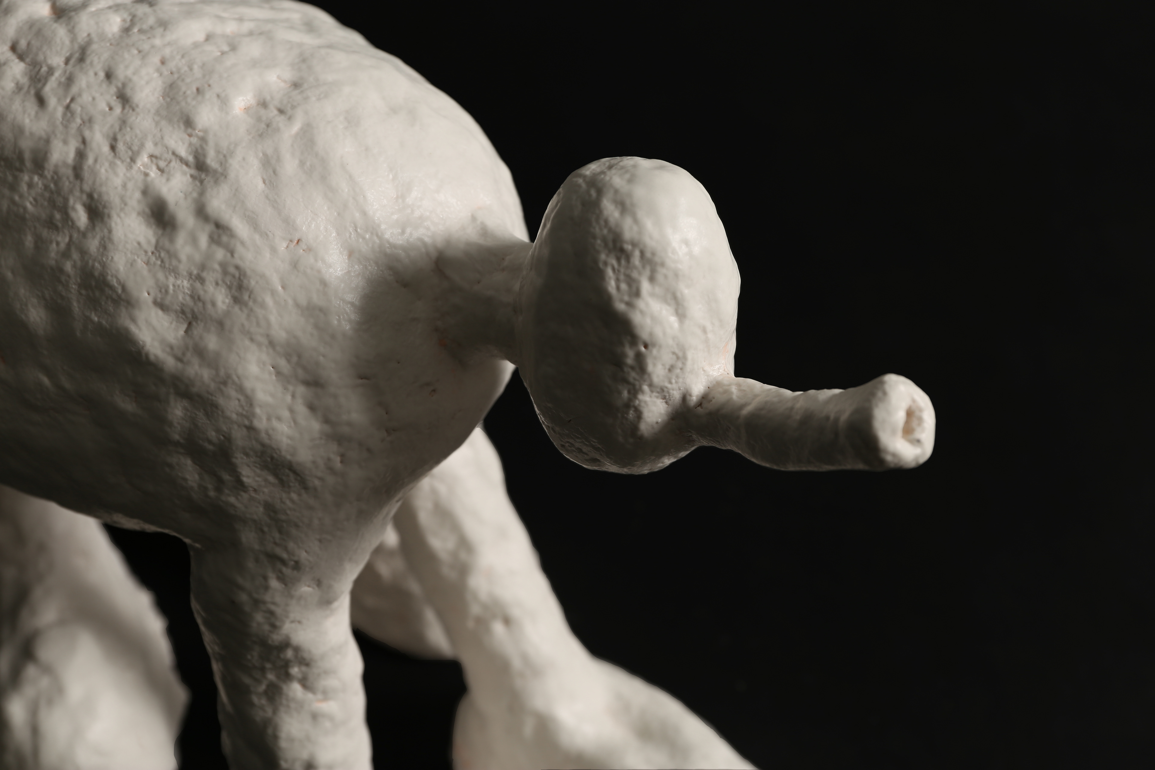 doja monkey 03, 2022, white porcelain, glazed ceramic, 26x32x27cm