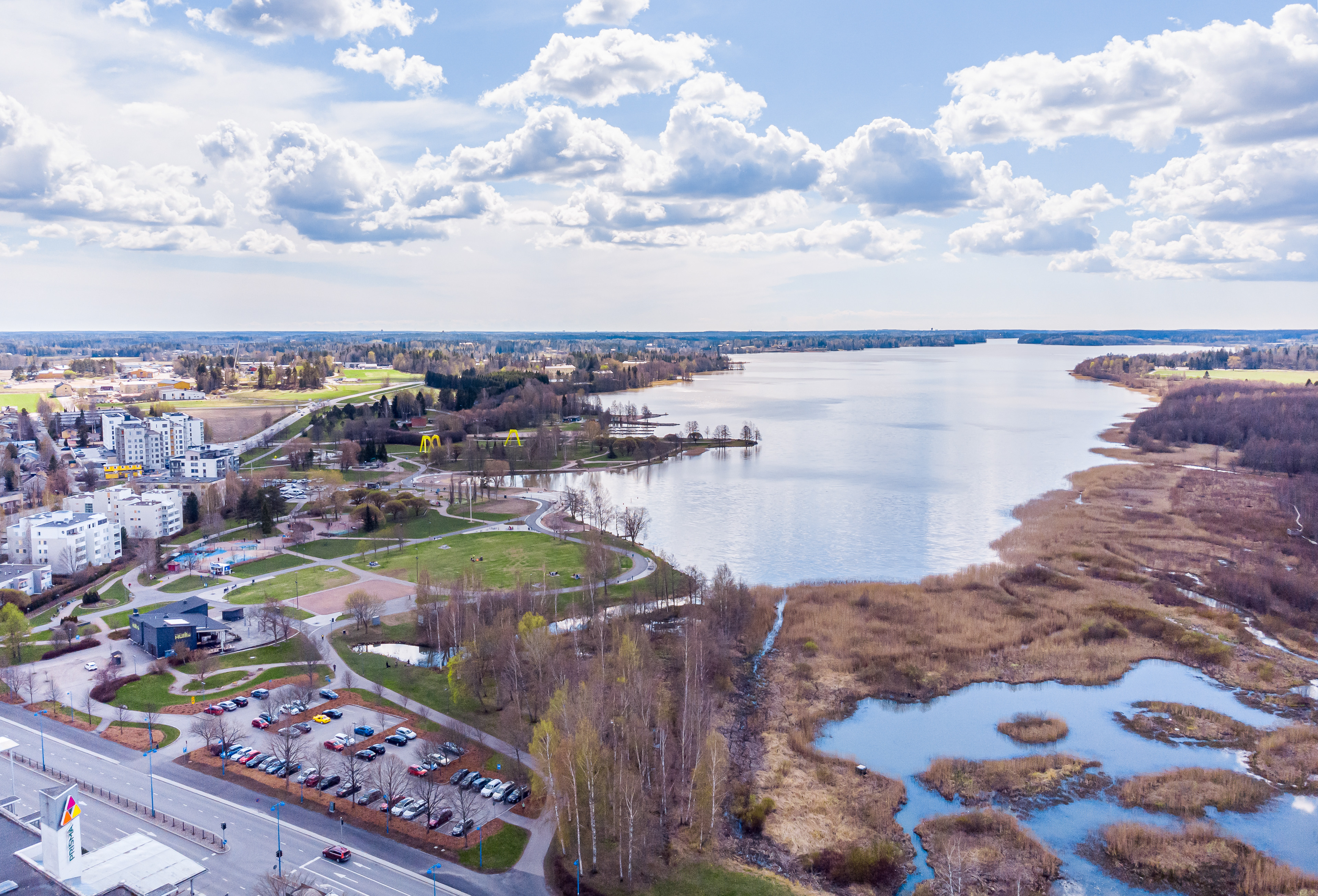 Rantapuisto, Lepolan pellot taustalla vasemmalla