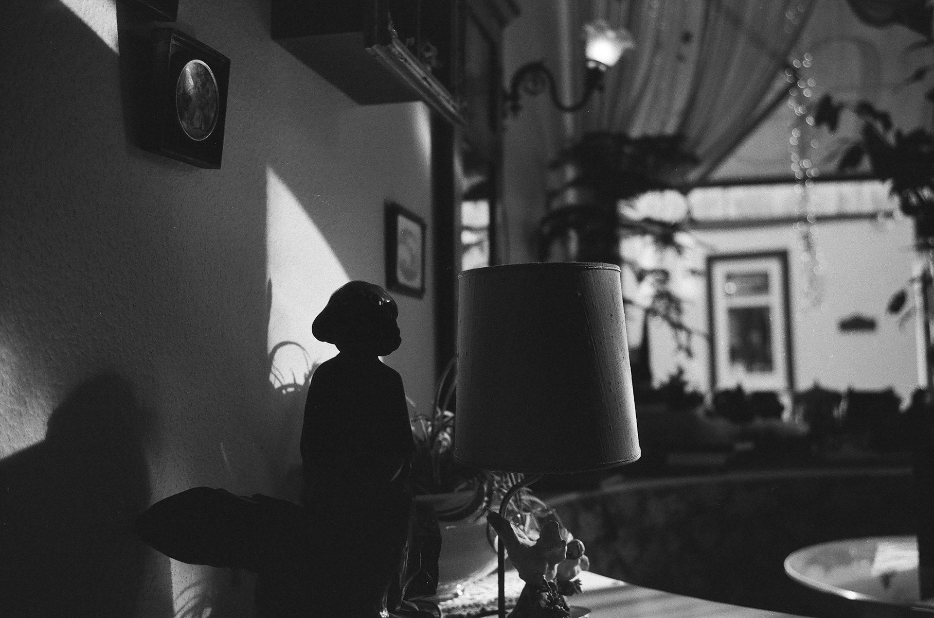 Kleines Cafe am Markt, Braunfels, Leica M4, Voigtländer Ultron 35mm F2.0, Ilford Delta 3200 pushed auf 6400 ISO