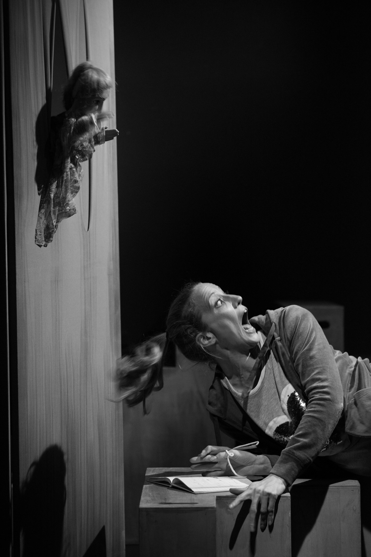 Esznek-e a halottak epertortát?