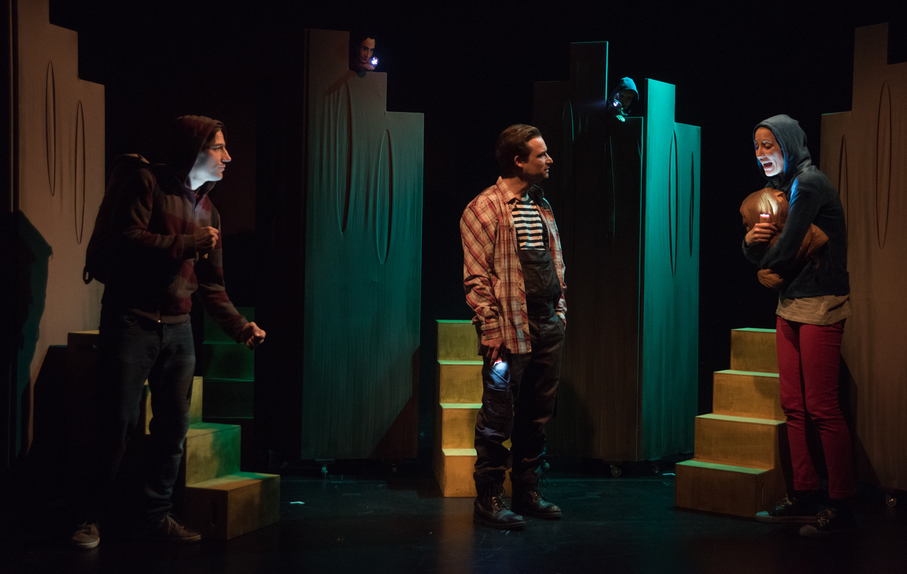 Esznek-e a halottak epertortát?