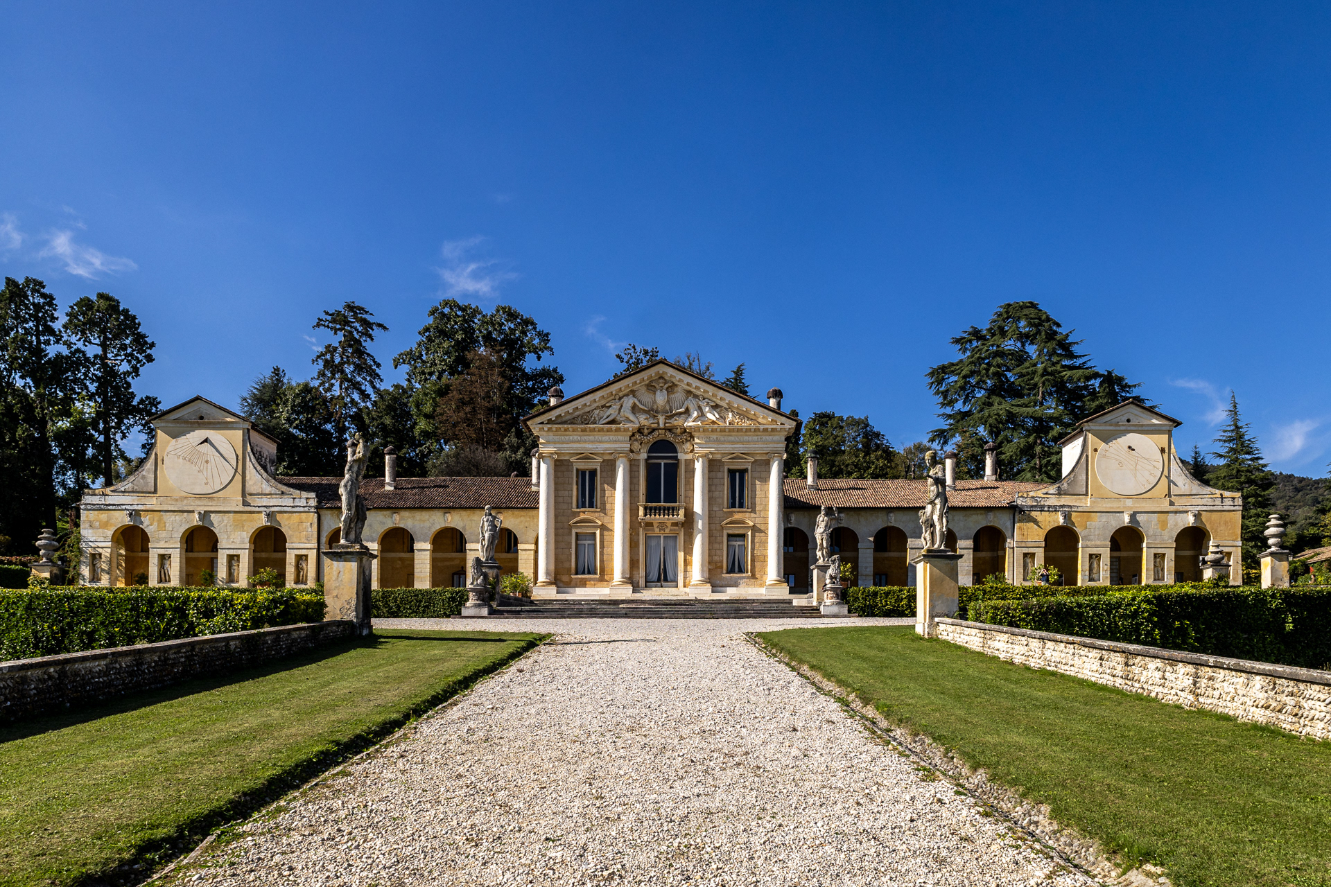 Villa di Maser, built for the Barbaro brothers (Palladio, 1560)