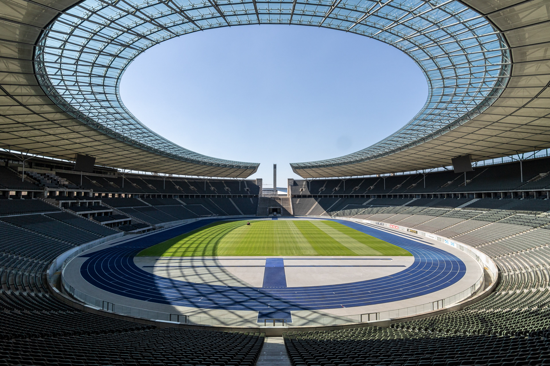 Olympiastadion Berlin. Werner March 1936.  Gerkan, Marg & Partners 2004