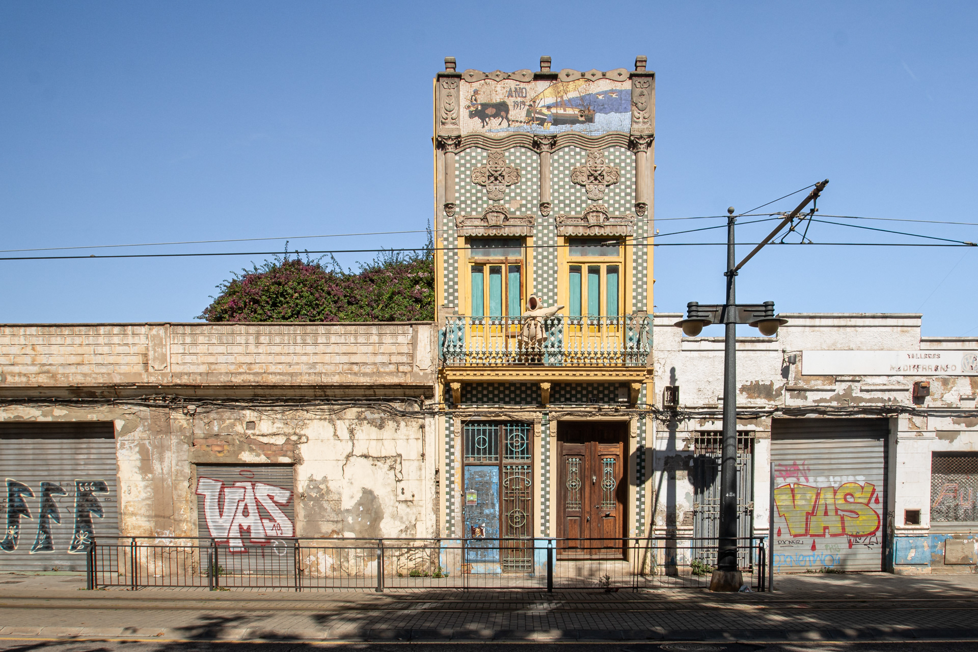 Surviving Building. Cabañal, Valencia Spain, 2021