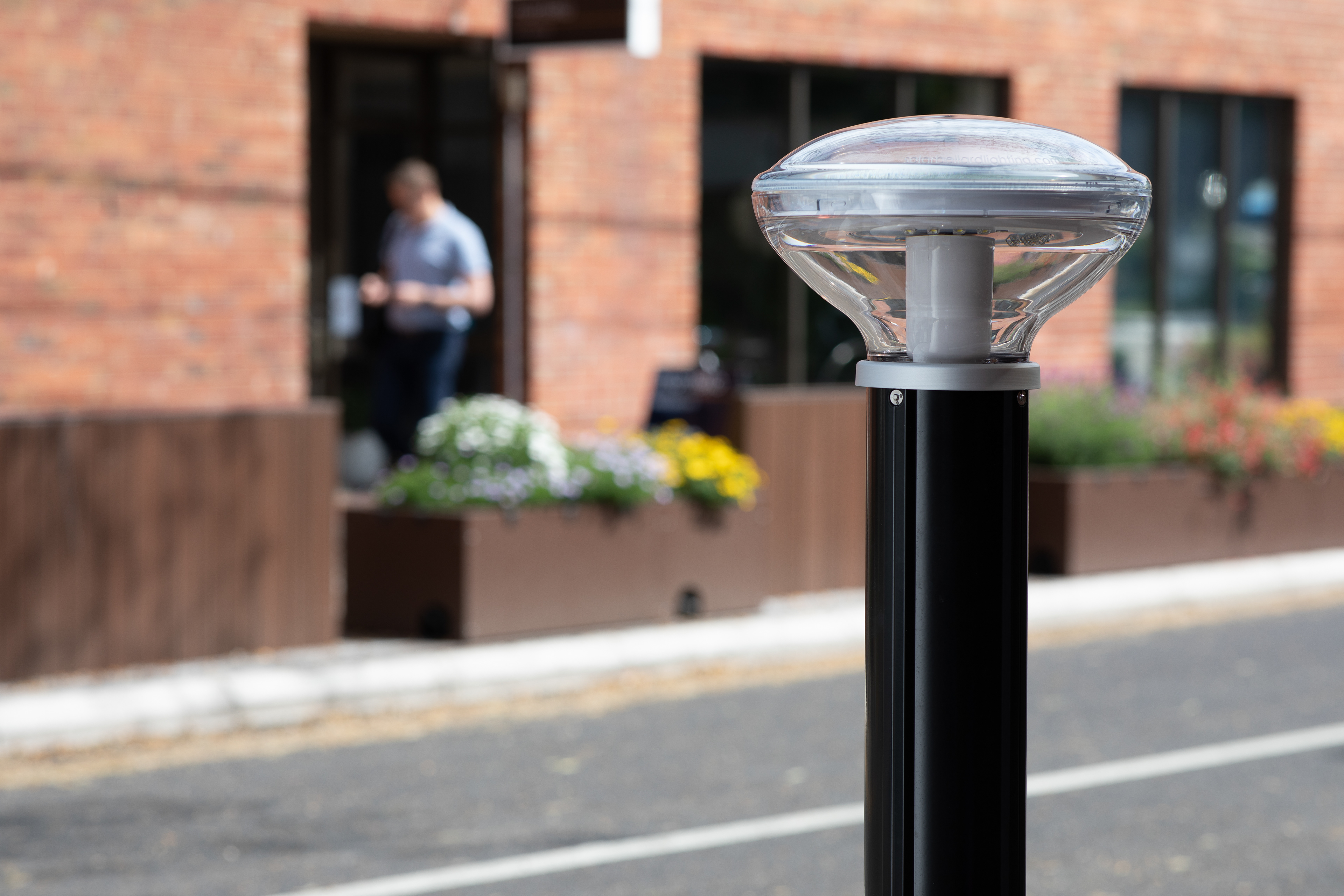 HIGHLUX Sola Bollard - Burton Cres. Ivanhoe East Vic.