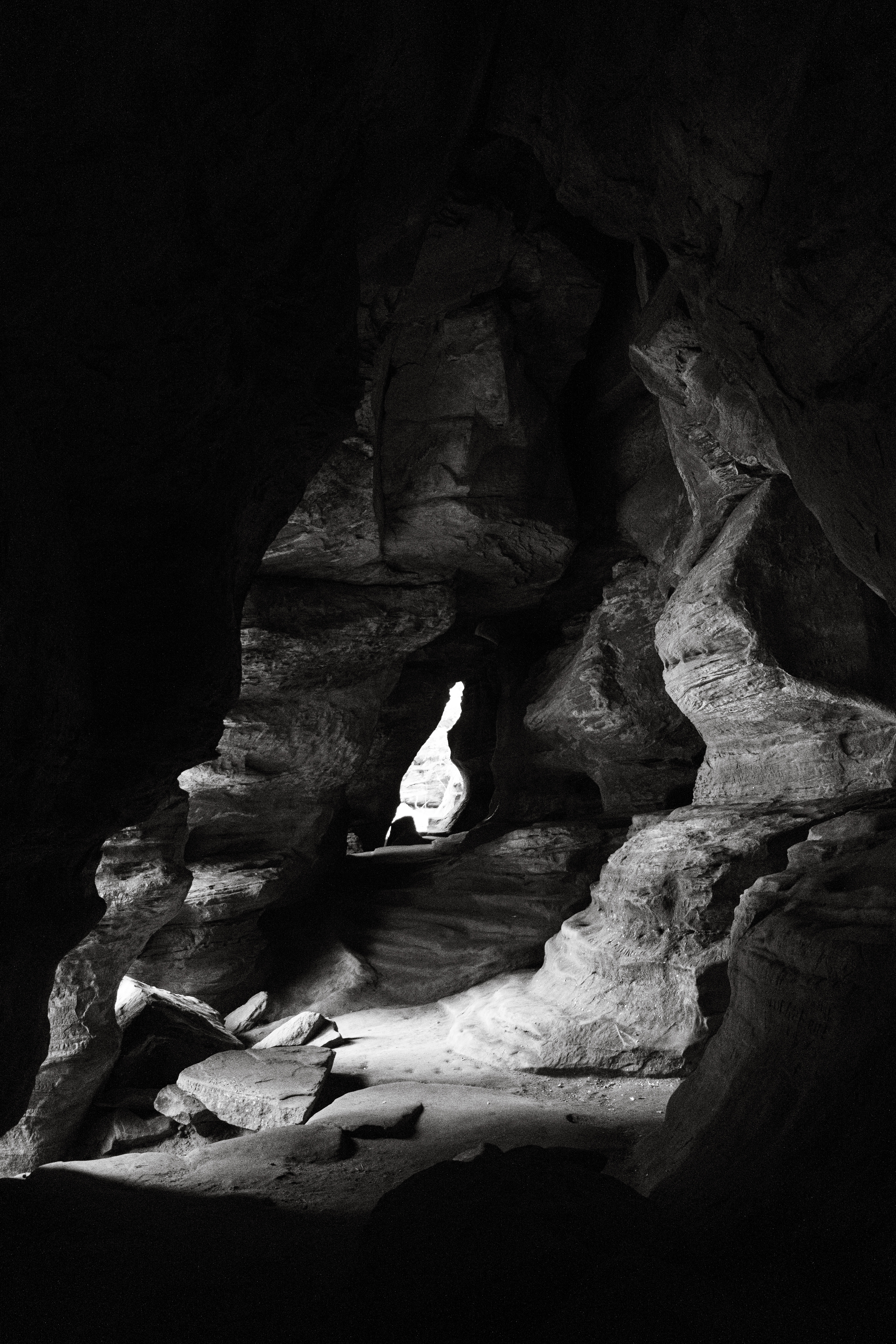 20mm, 1/160 sec, f/2.8, ISO 12800