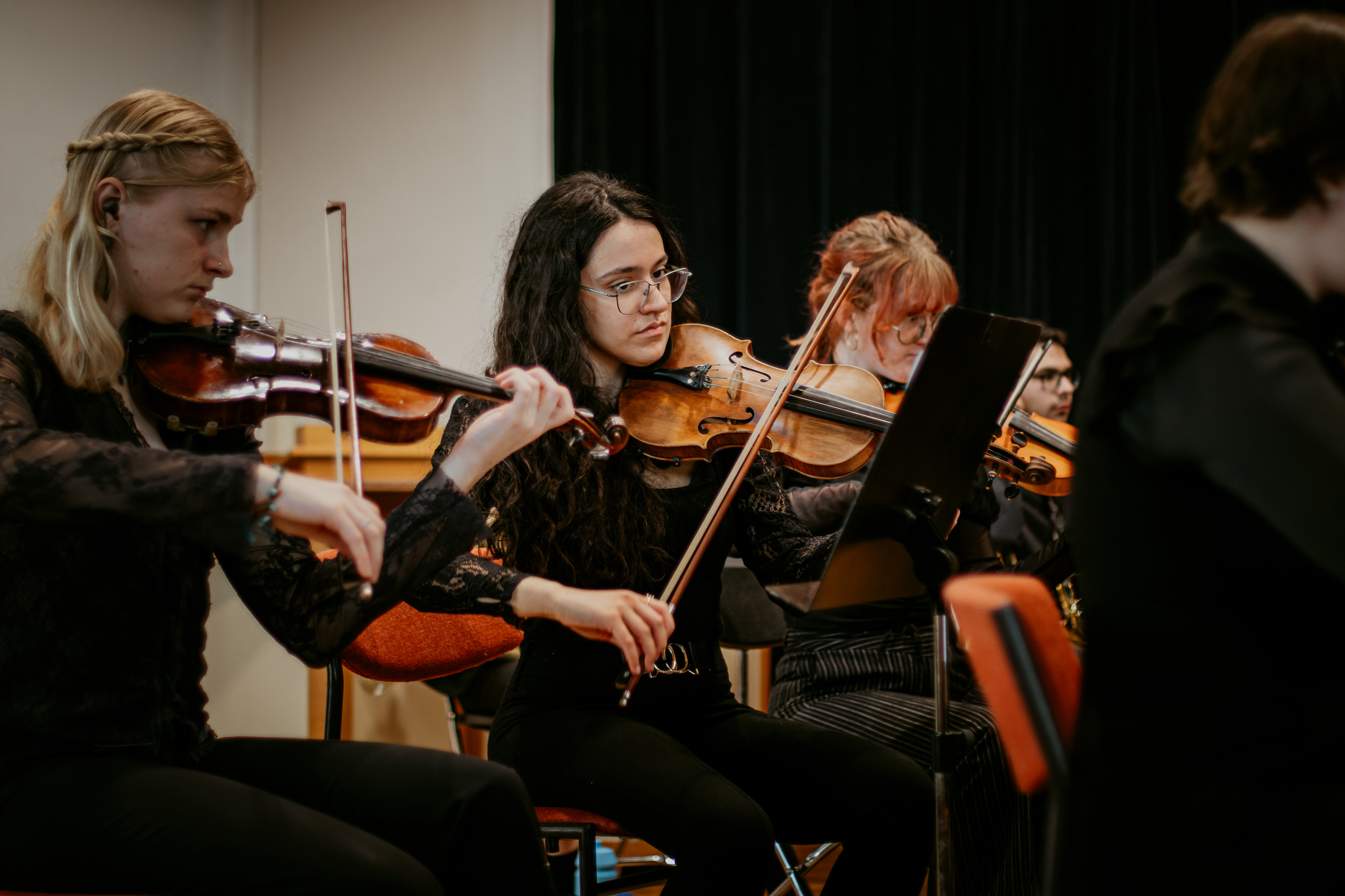 Kijk eens naar het vogeltje fotografie