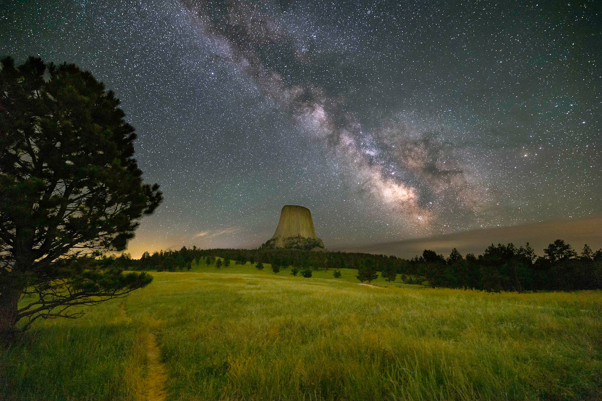 Milky Way over Devil's Tower