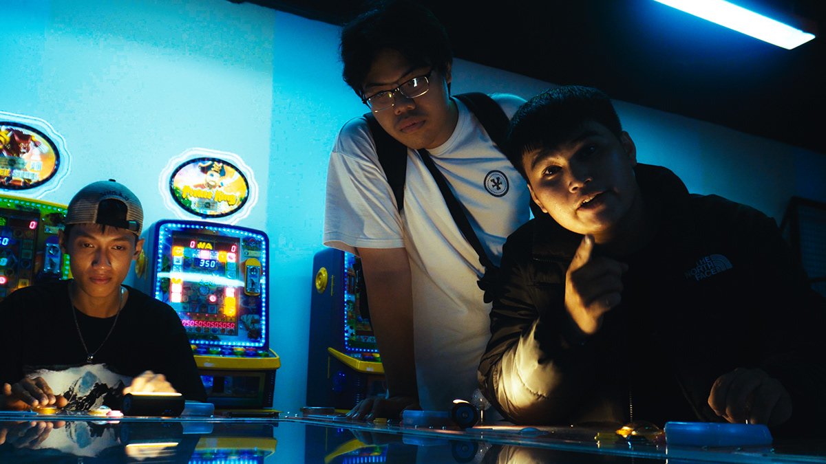 Sosi, 0xio2, Ultimít - Twilight - Frame 3