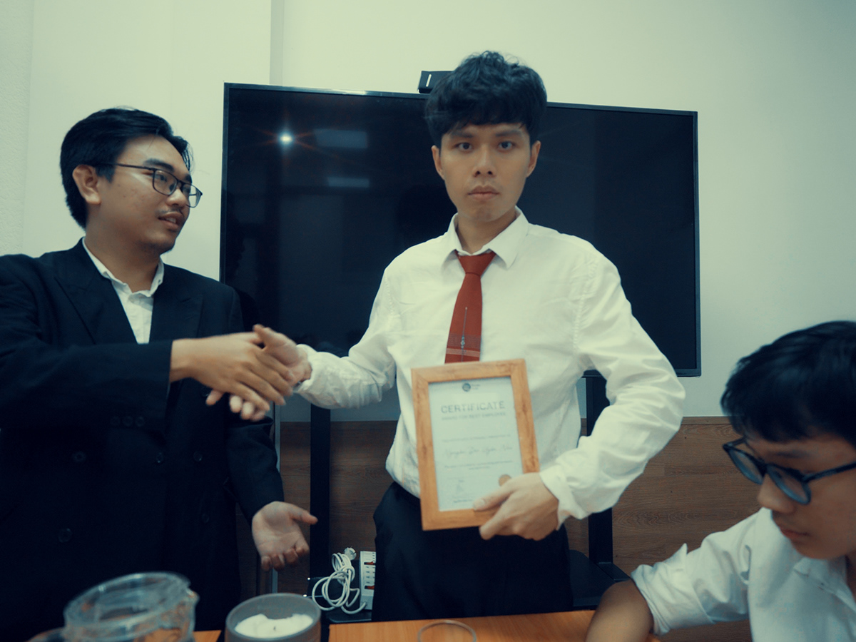 The Perfect Employee - Frame 5