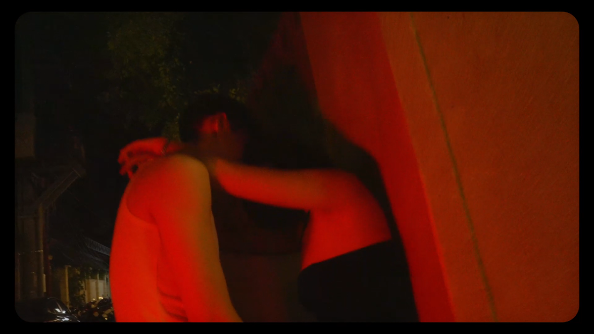 Dacol - LOVESCENE - Frame 2