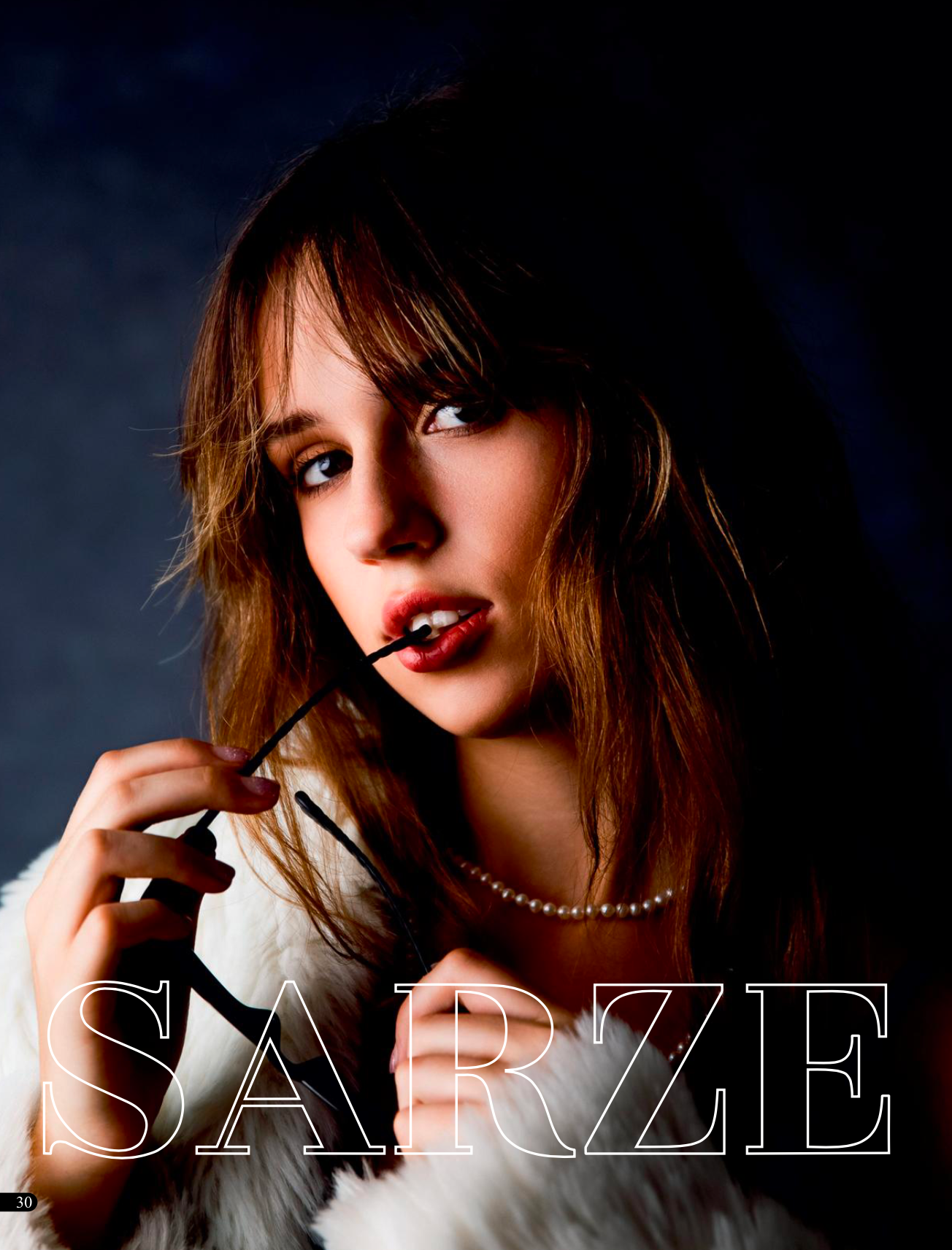 Publikacja w magazynie SARZEMAGAZINE w październiku 2023 , Modelka Kasia Migdoł, Make-Up Ania Migdoł, zdjęcia Adam Migdoł