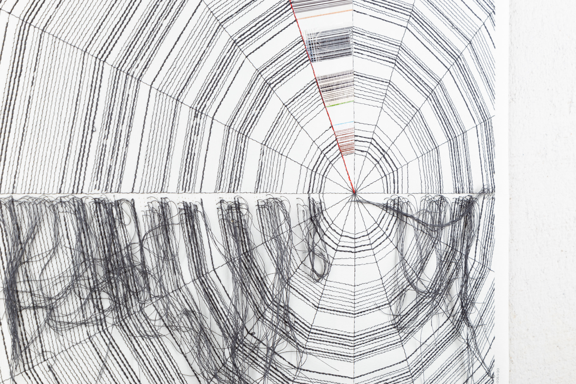 Warennetz II (Detail) / 2019-2021 / Zeichnung, Collage / Fäden, Barcodes (Lebensmittelverpackungen), Permanentstift, Papier / 54,6 x 40,5 cm