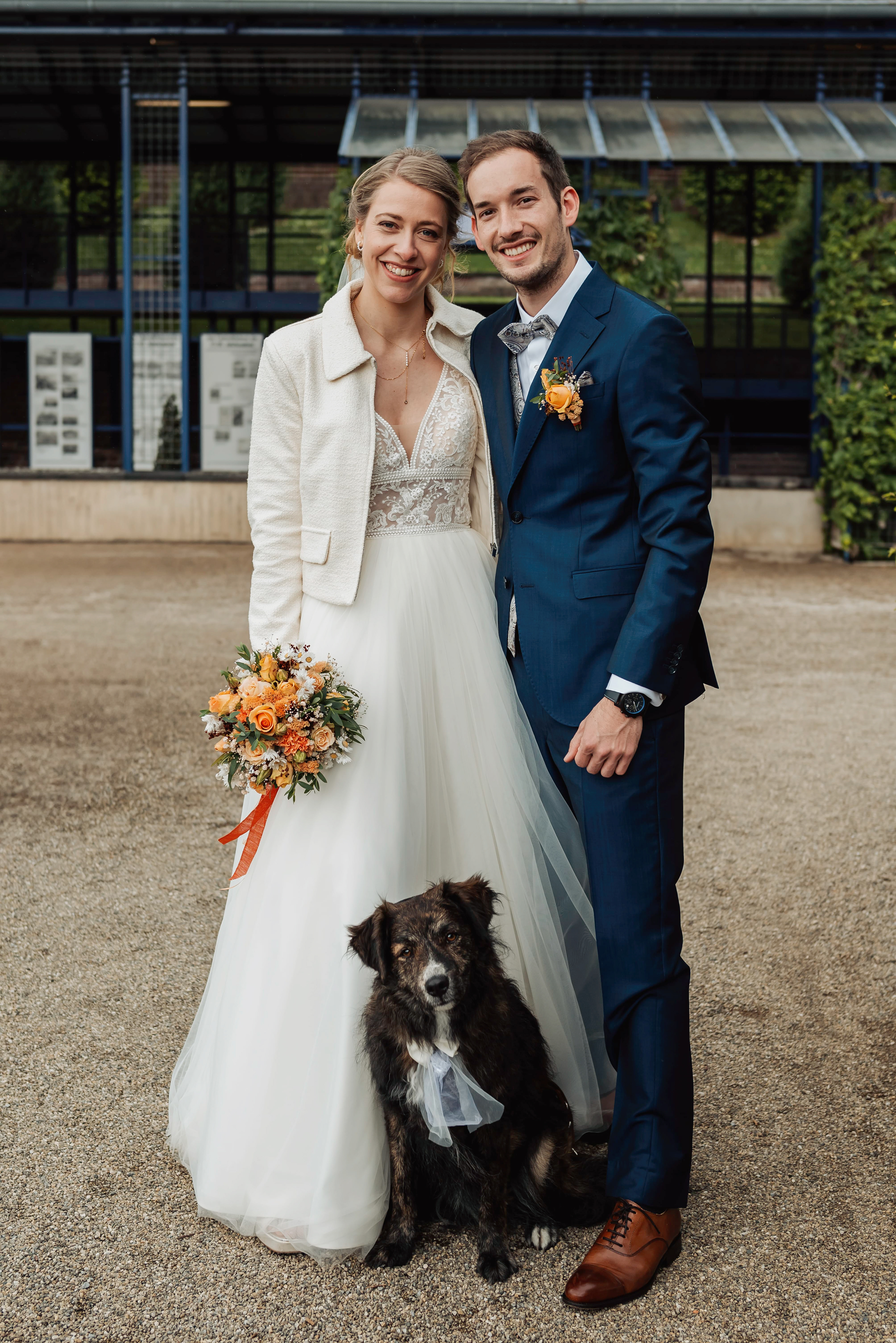 Brautpaar mit Hund Kloster Kamp