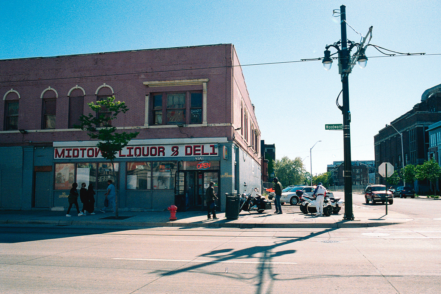 Contax RTS - Lomo Color Negative 800